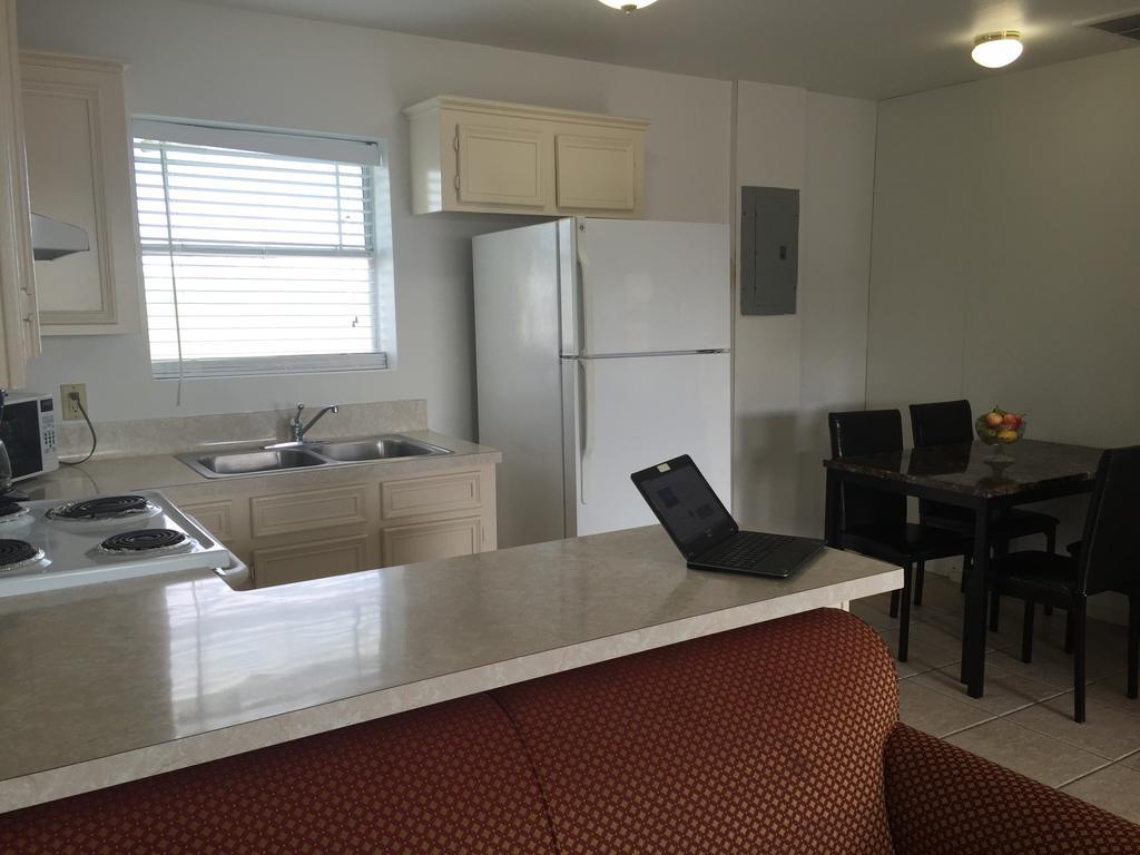 Two-Bedroom Queen Suite - Disability Access