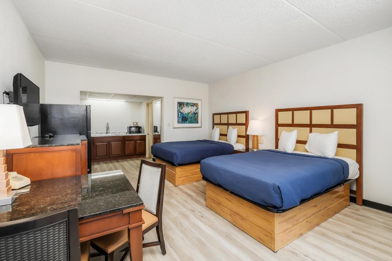 Kitchenette Studio, 2 Queen Beds, Smoking