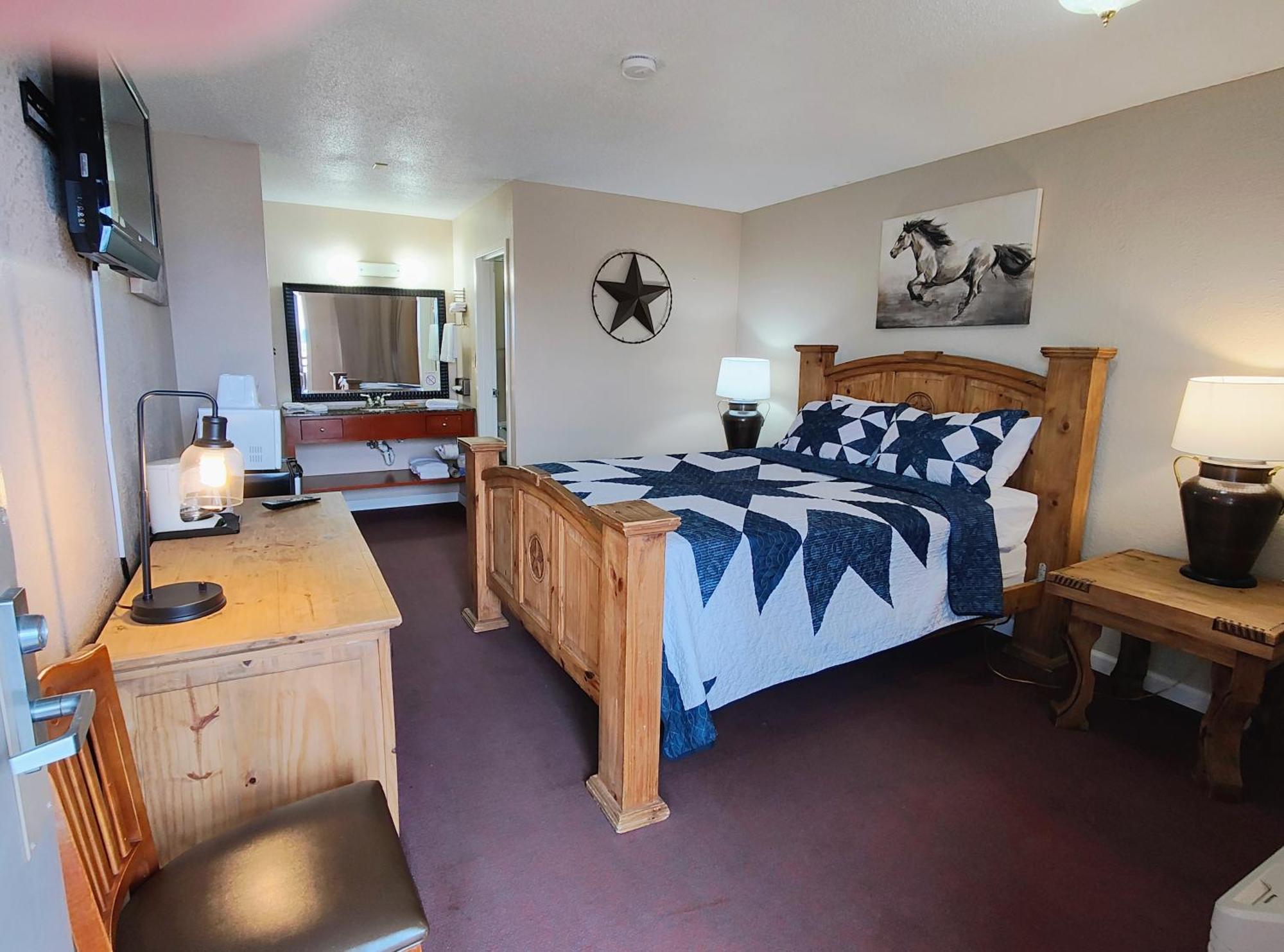Premium Queen Room
