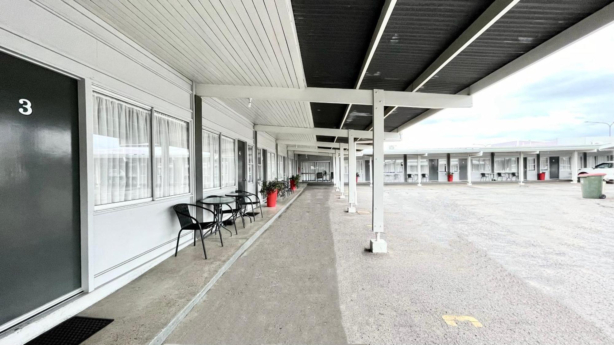 Small Family Room,1756551737:JPEG