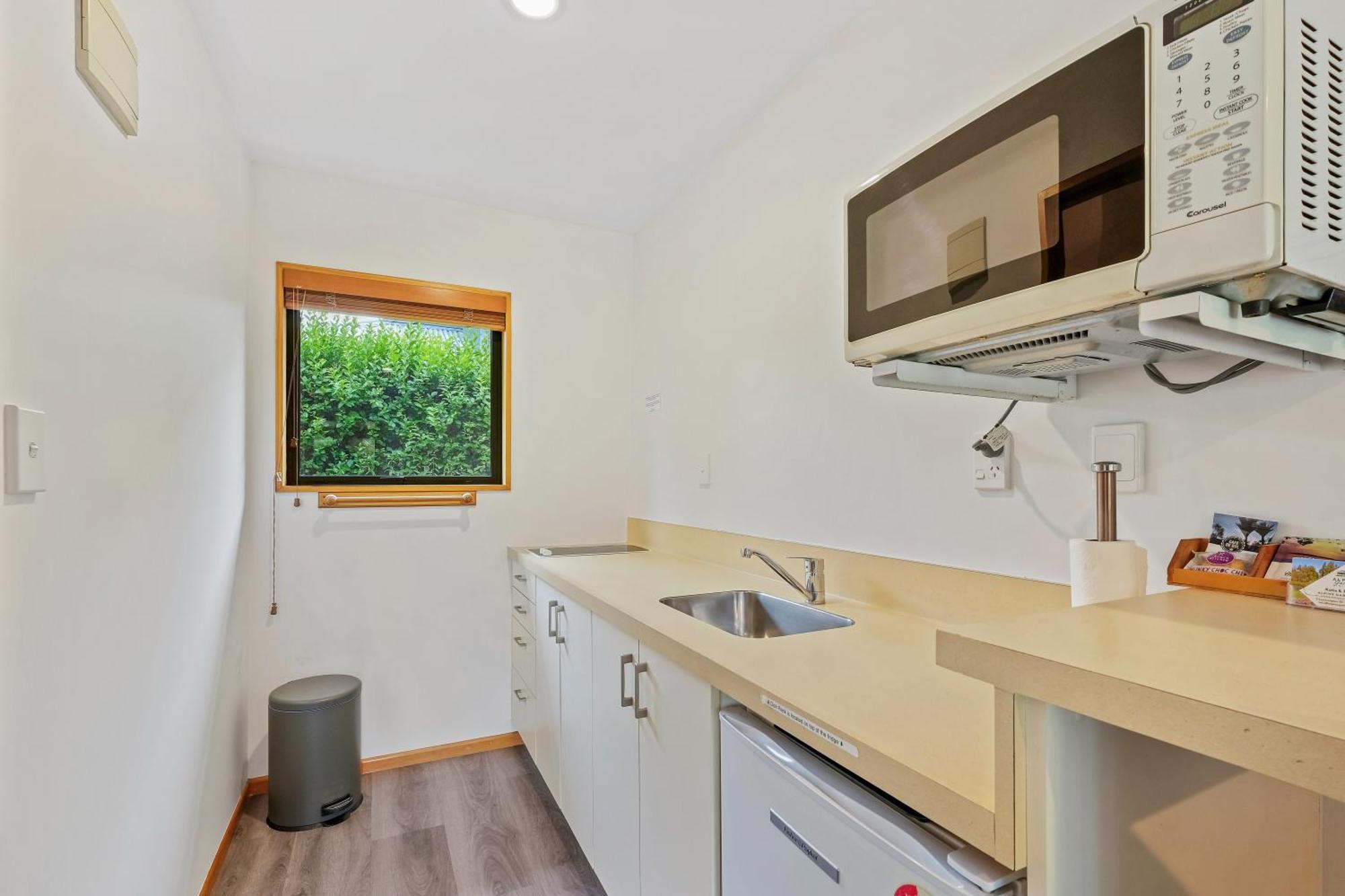 Studio with Spa Bath