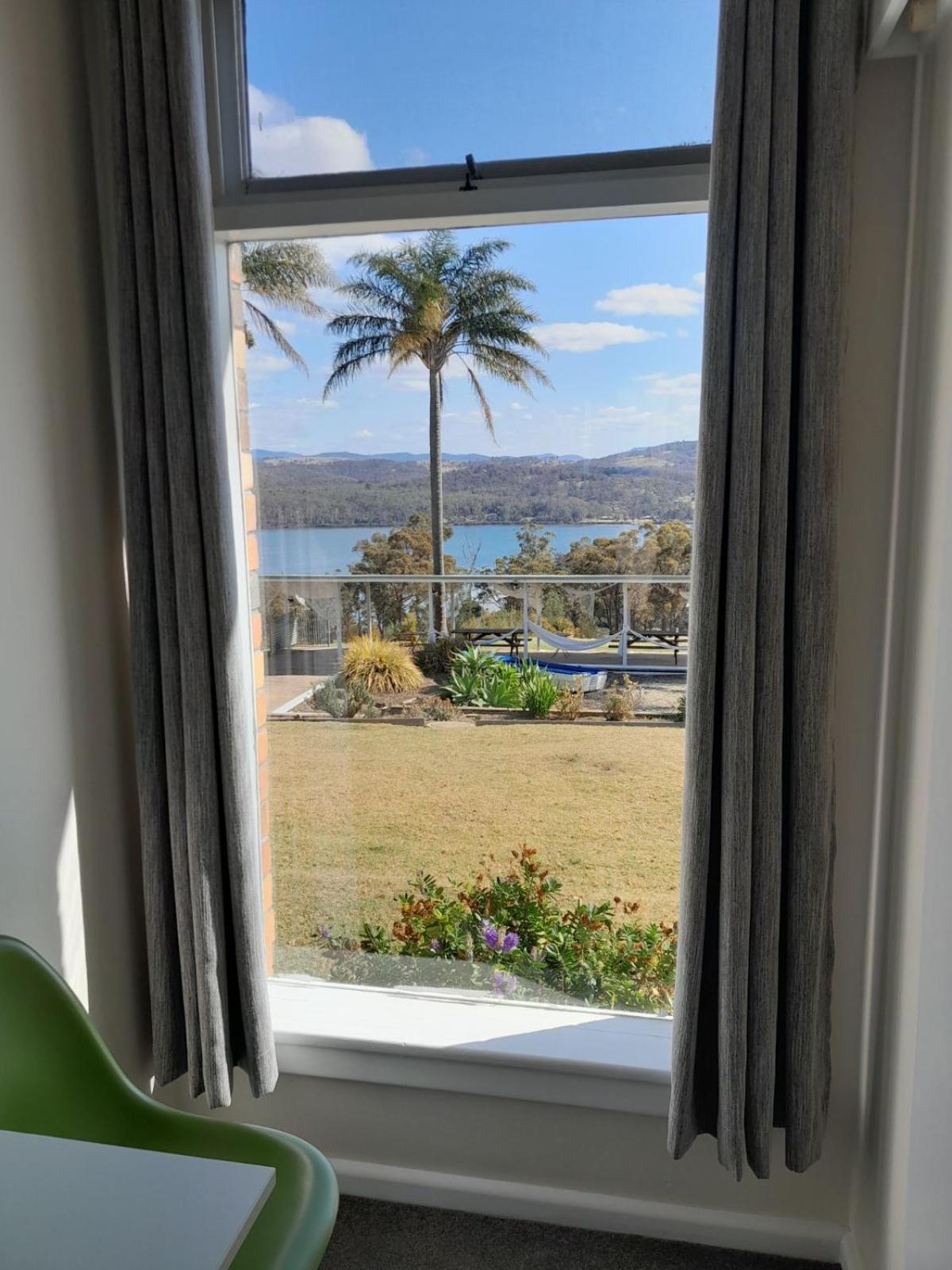 Queen Room,1619327446:JPEG