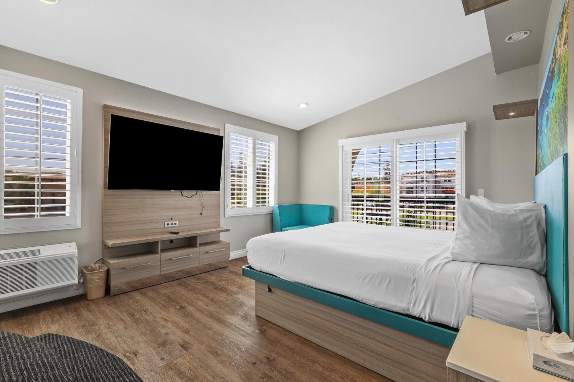 King Suite with Spa Bath