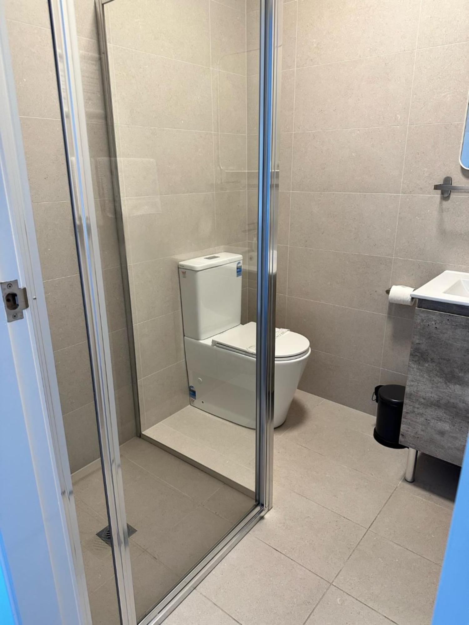 Budget Queen Room,1607698881:JPEG