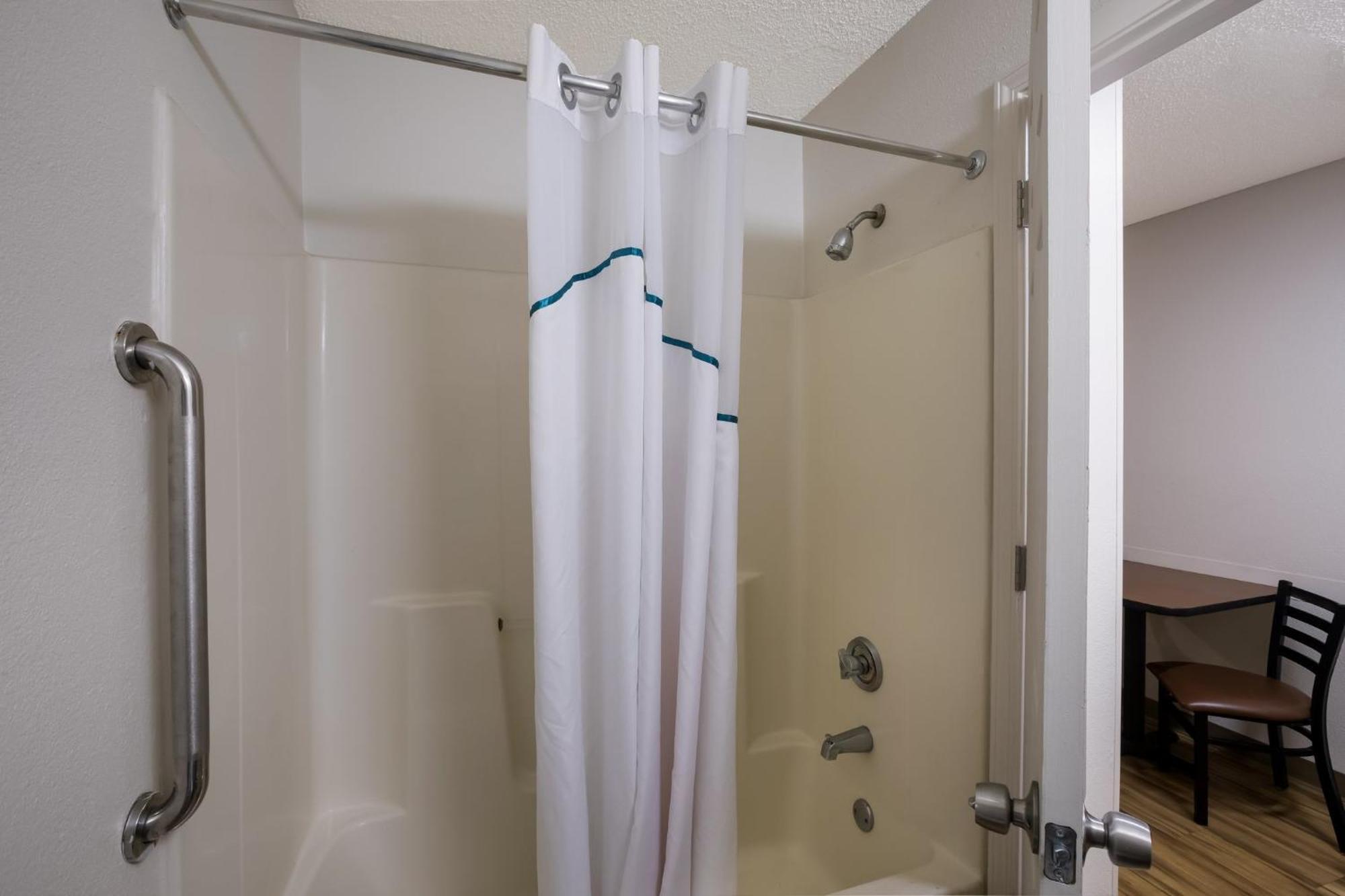 Studio Room with Two Double Beds Non-Smoking