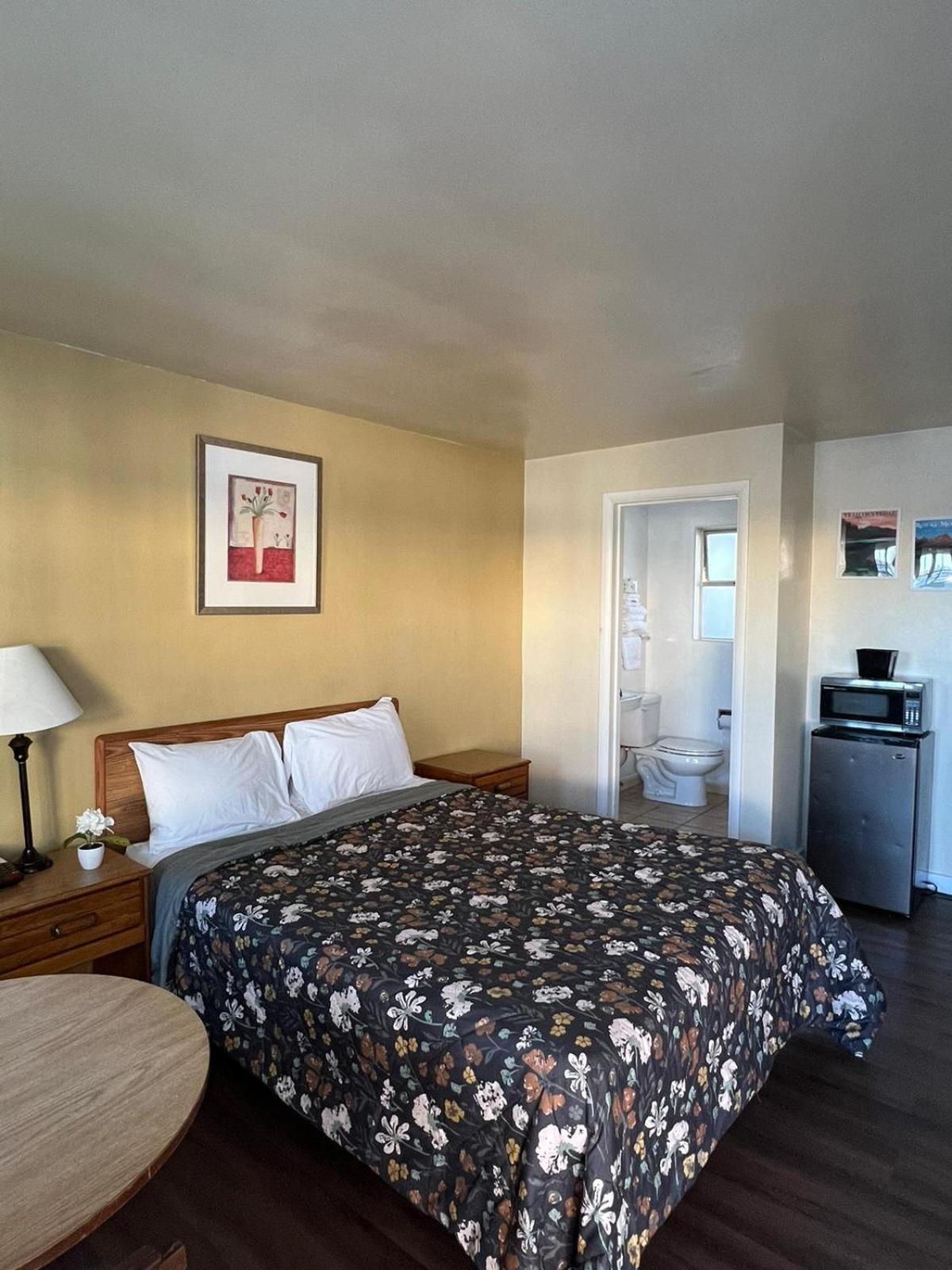 Standard Queen Room,1551440875:JPEG