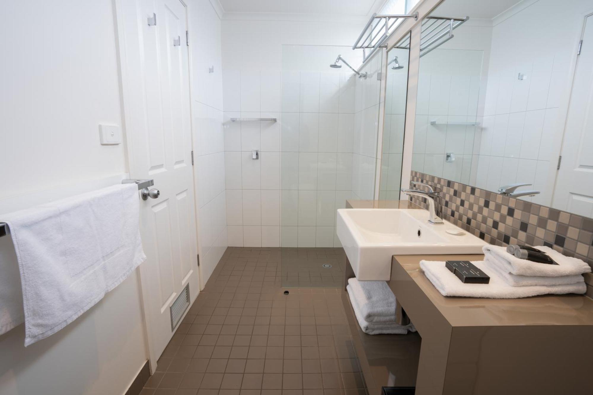 Standard Double Room,1552595800:JPEG