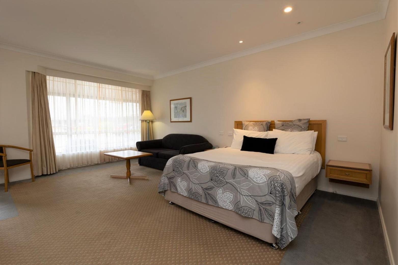 Federation Room with Spa Bath