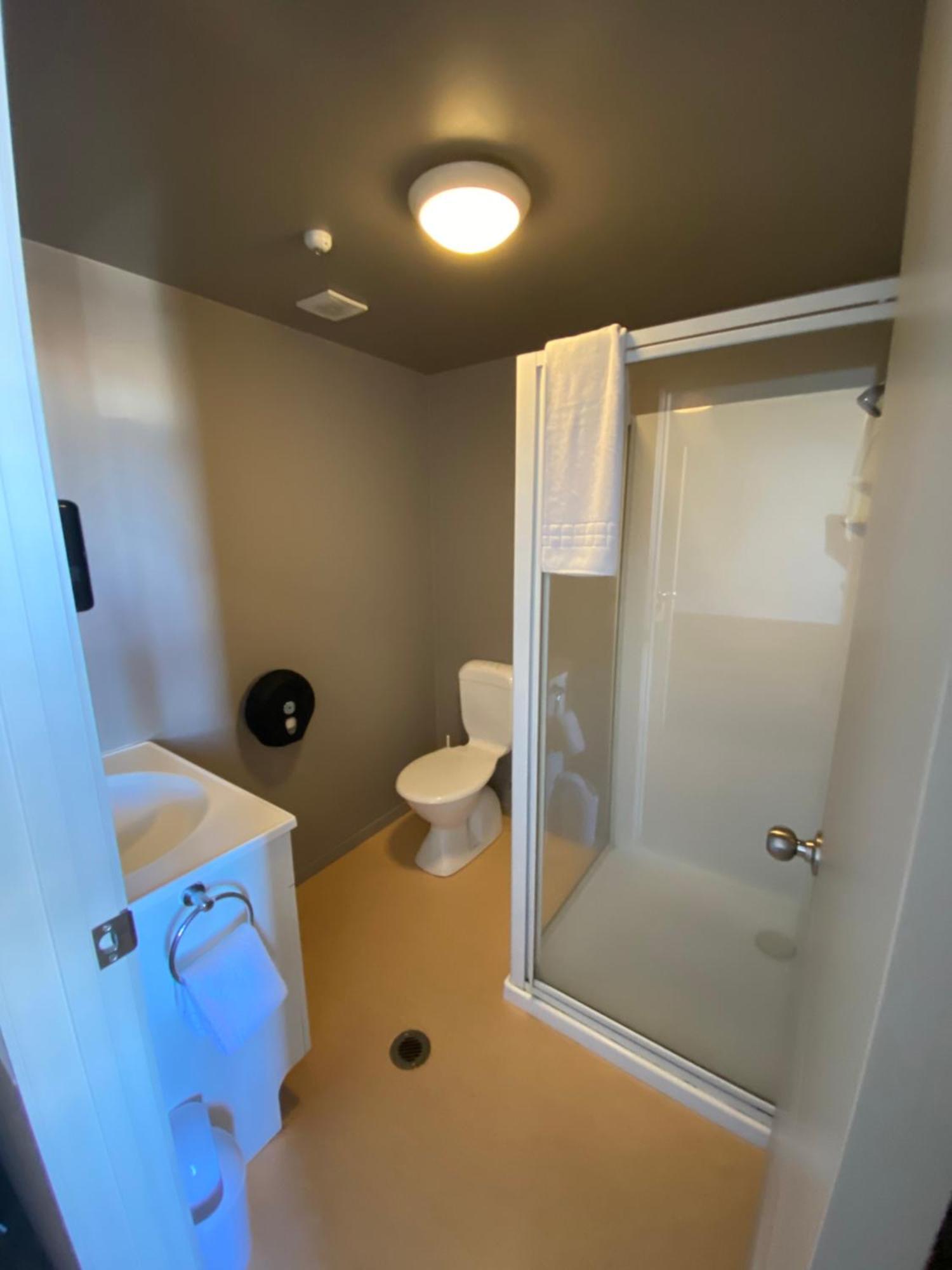 Quadruple Room with Private Bathroom