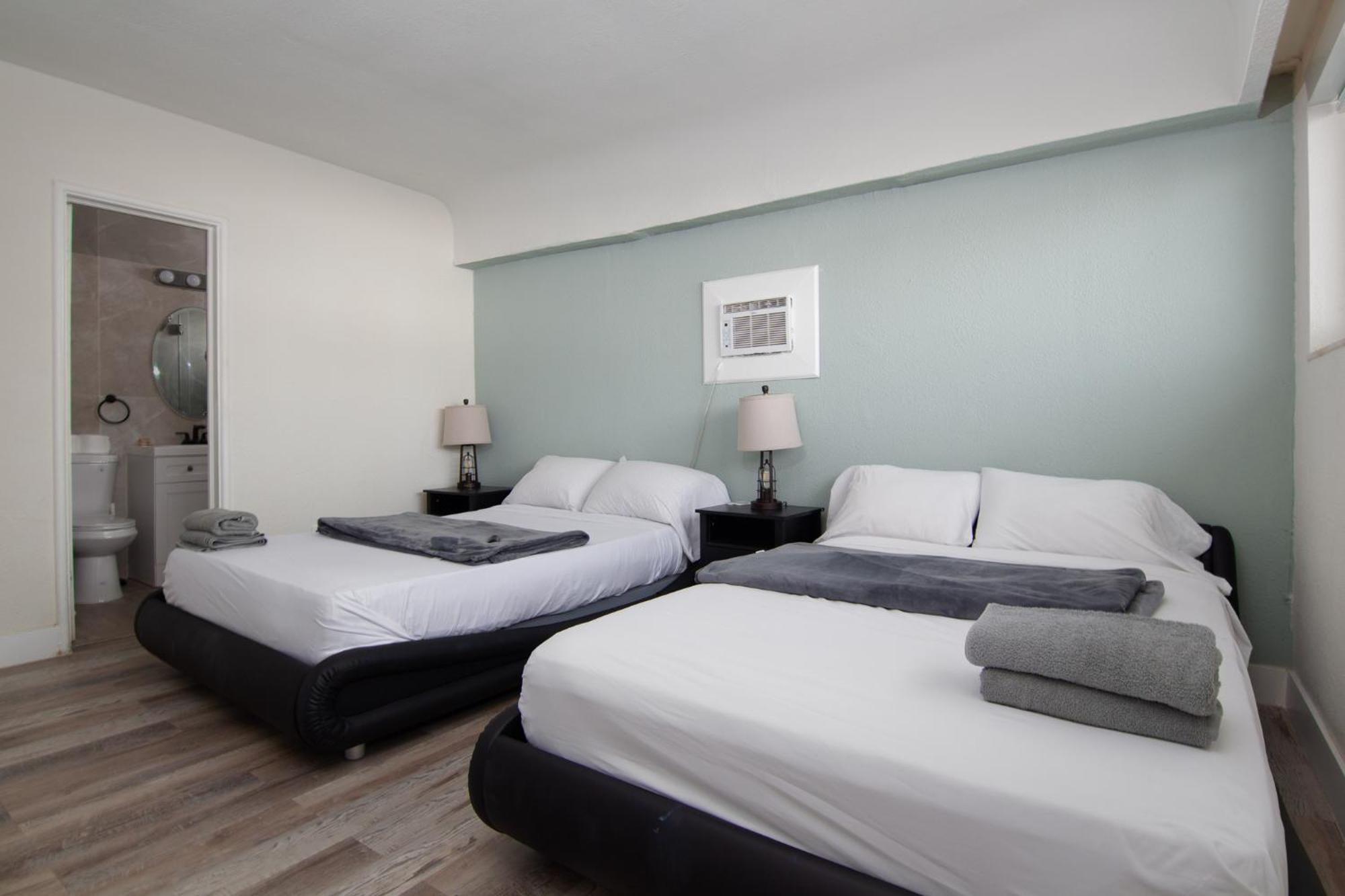 One-Bedroom Apartment with Ocean View,1592054002:JPEG