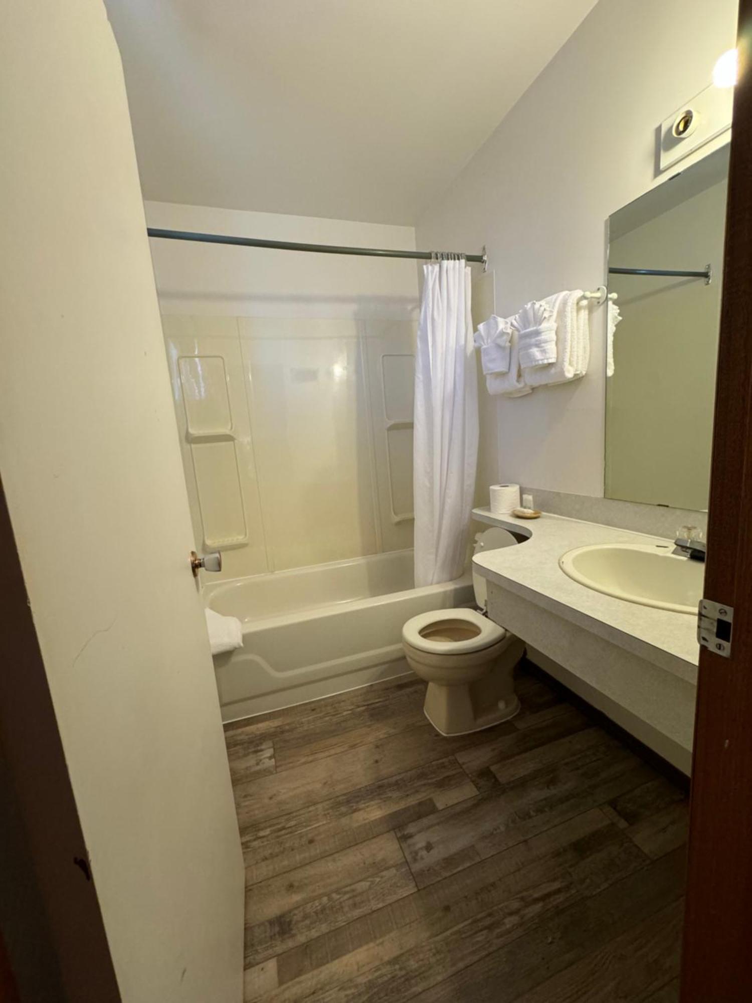 Standard Double or Twin Room,1594722176:JPEG
