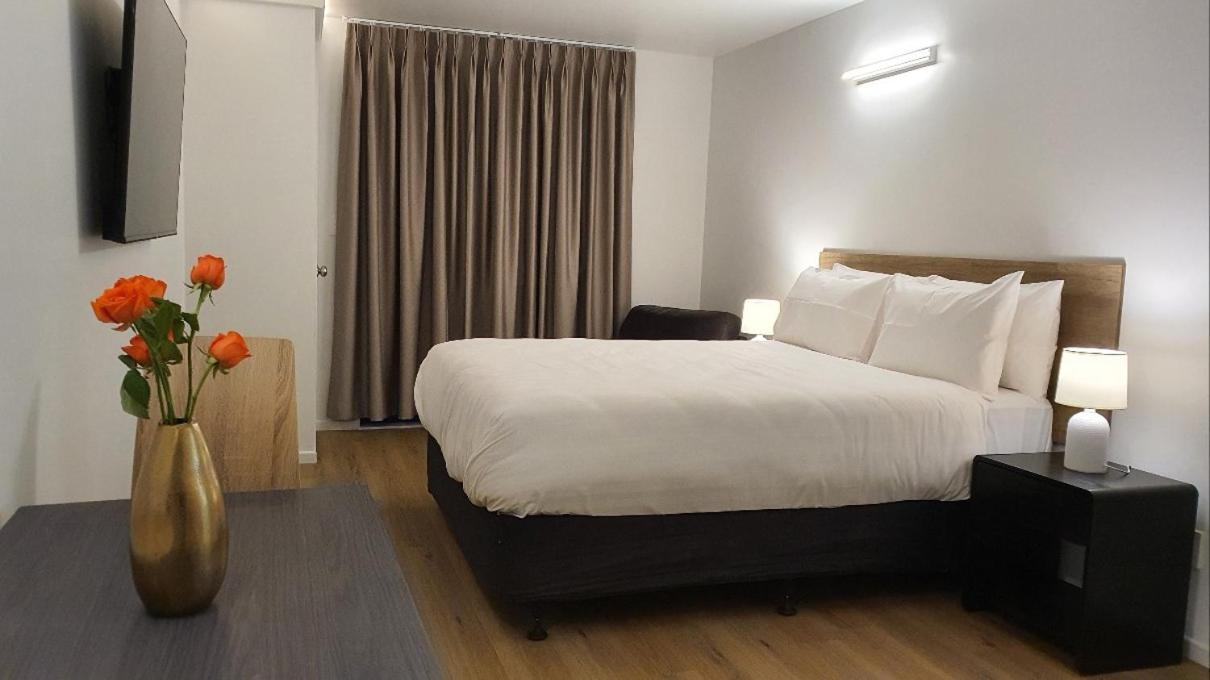 Superior Queen Room,1595972280:JPEG