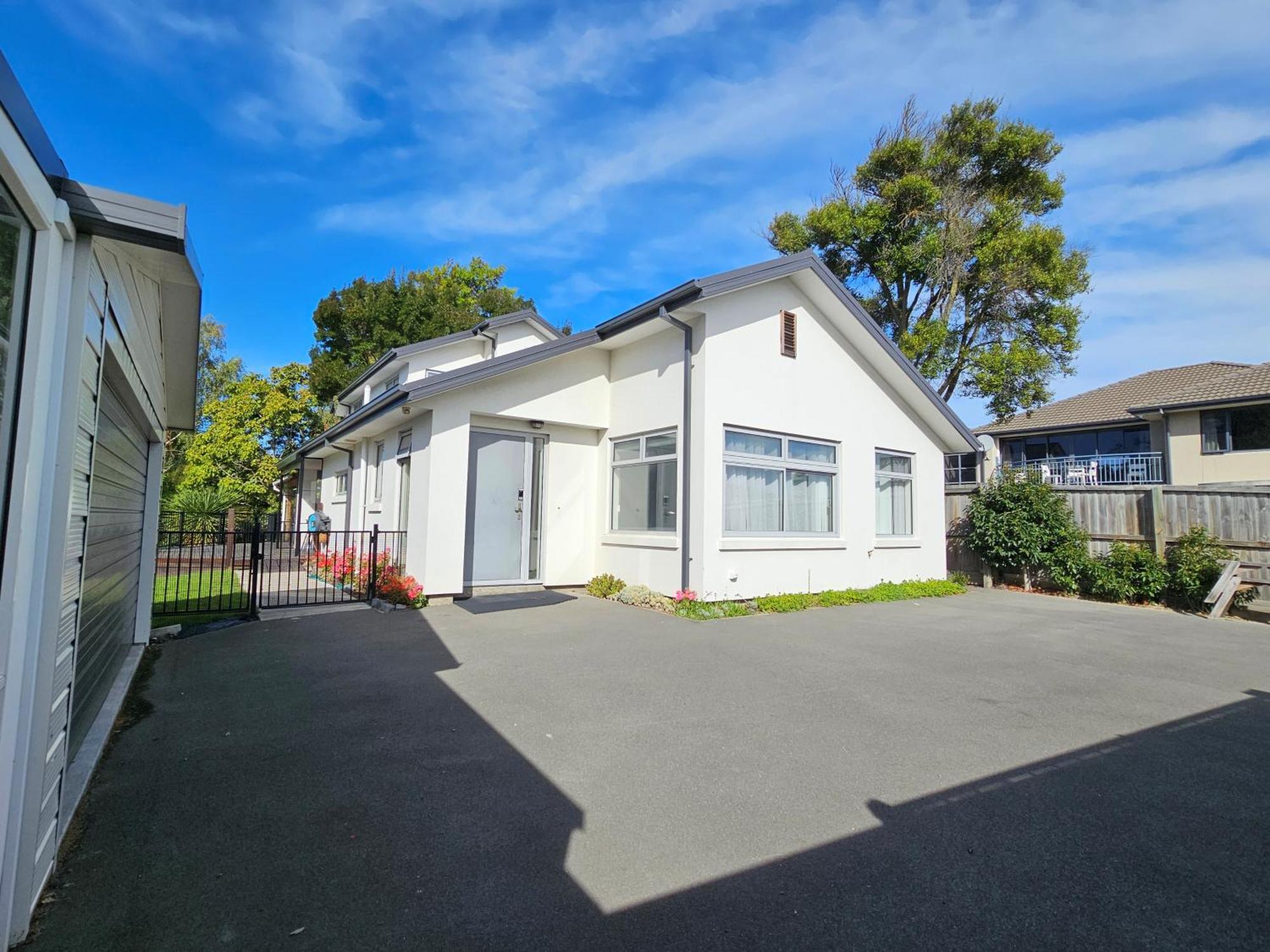Four-Bedroom House,1609725619:JPEG