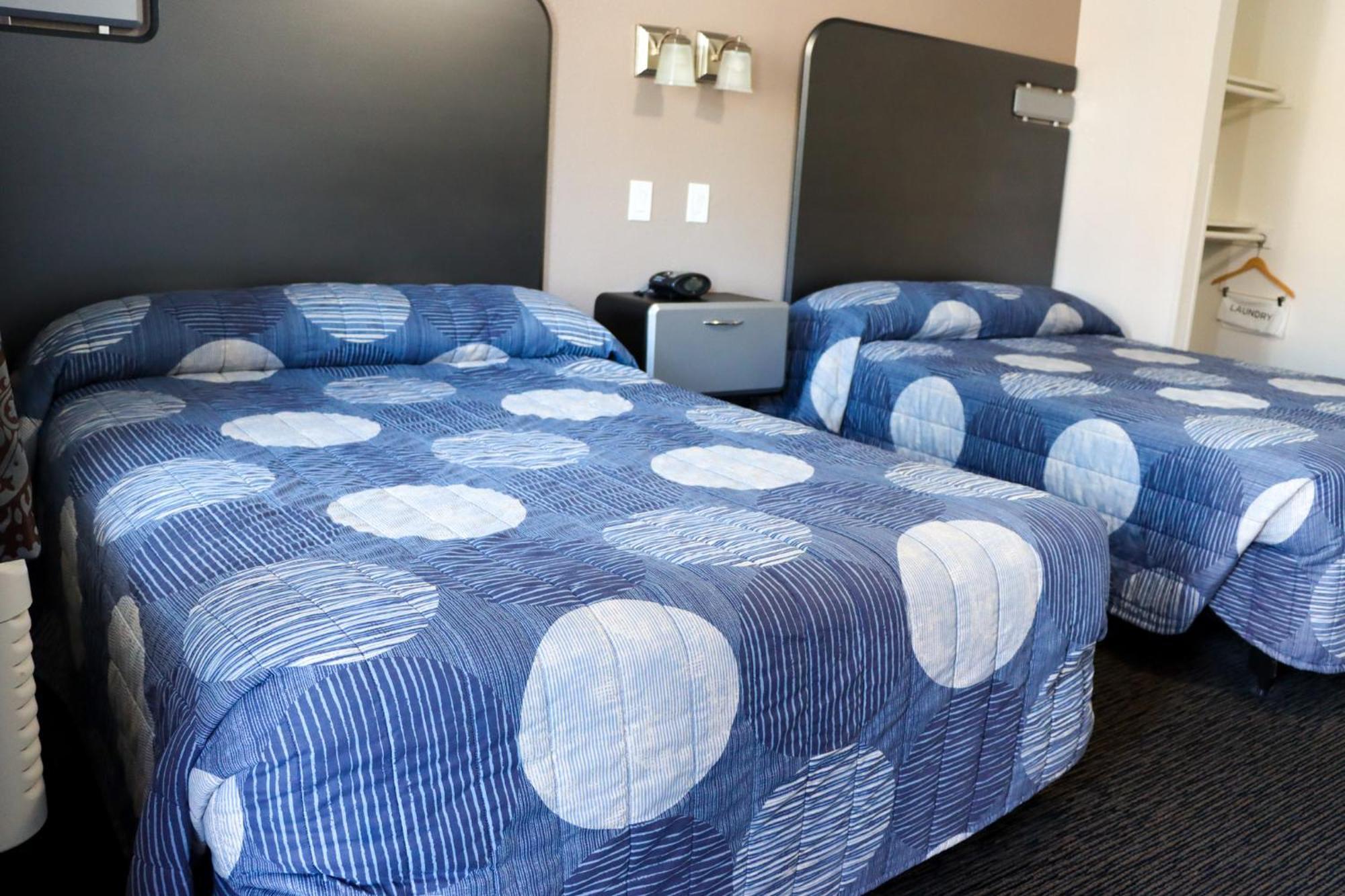 Double Queen Room