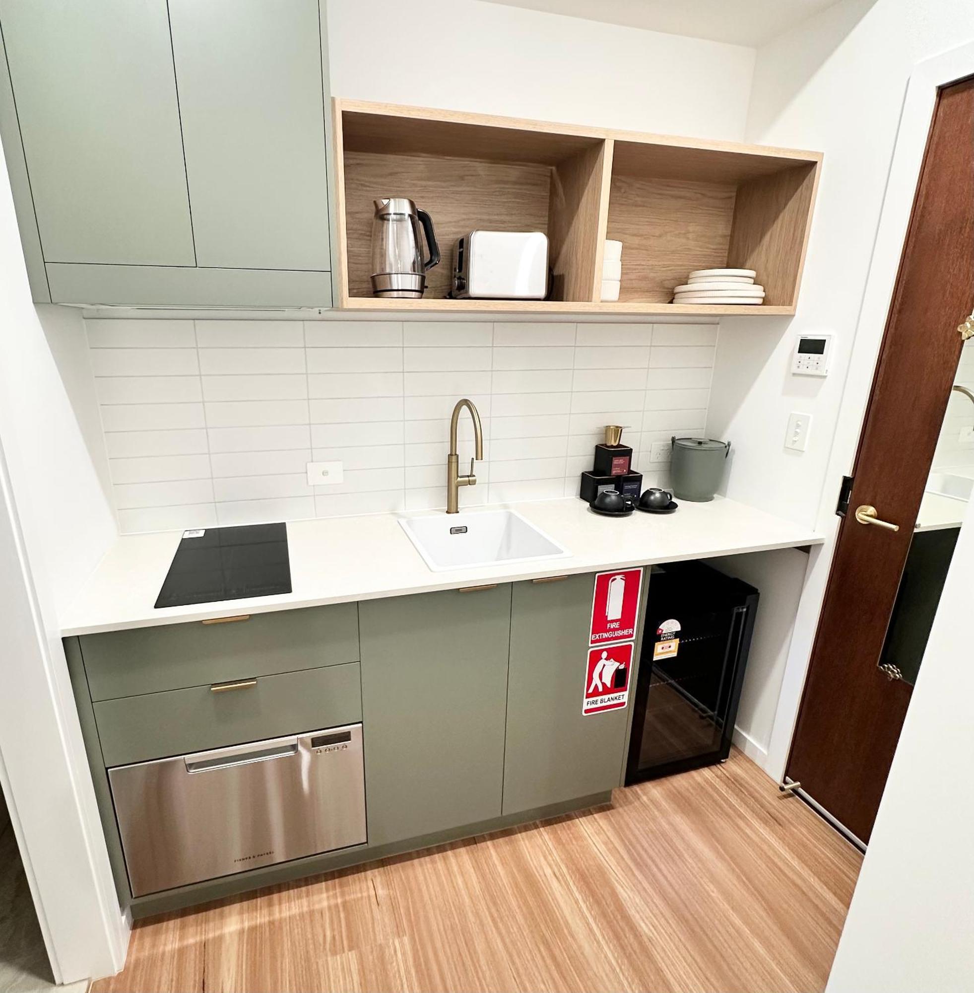 Studio with Ensuite,1617484369:JPEG