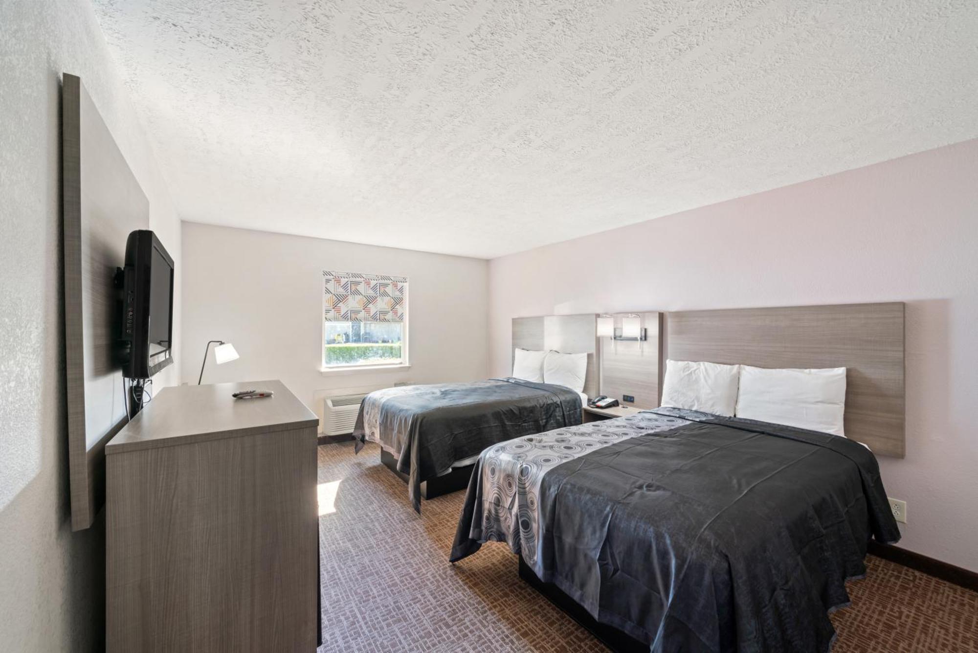 Double Room with Two Double Beds - Disability Access/Non-Smoking