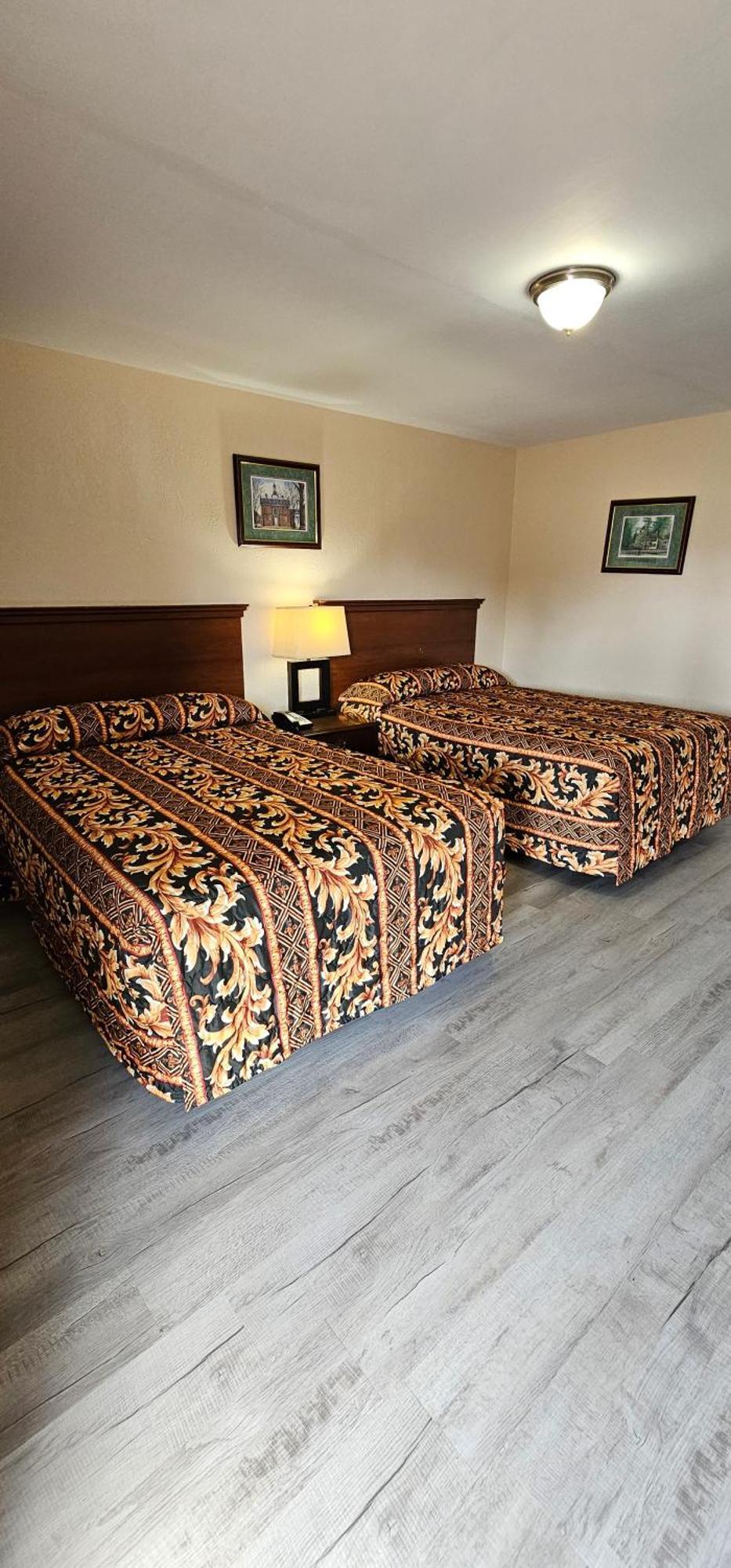 Double or Twin Room with Private Bathroom