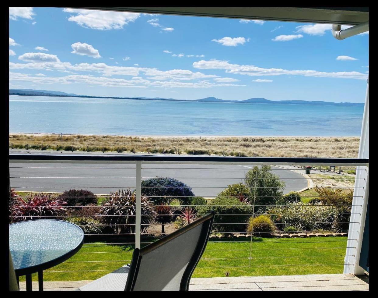 Double or Twin Room with Bay View - First Floor
