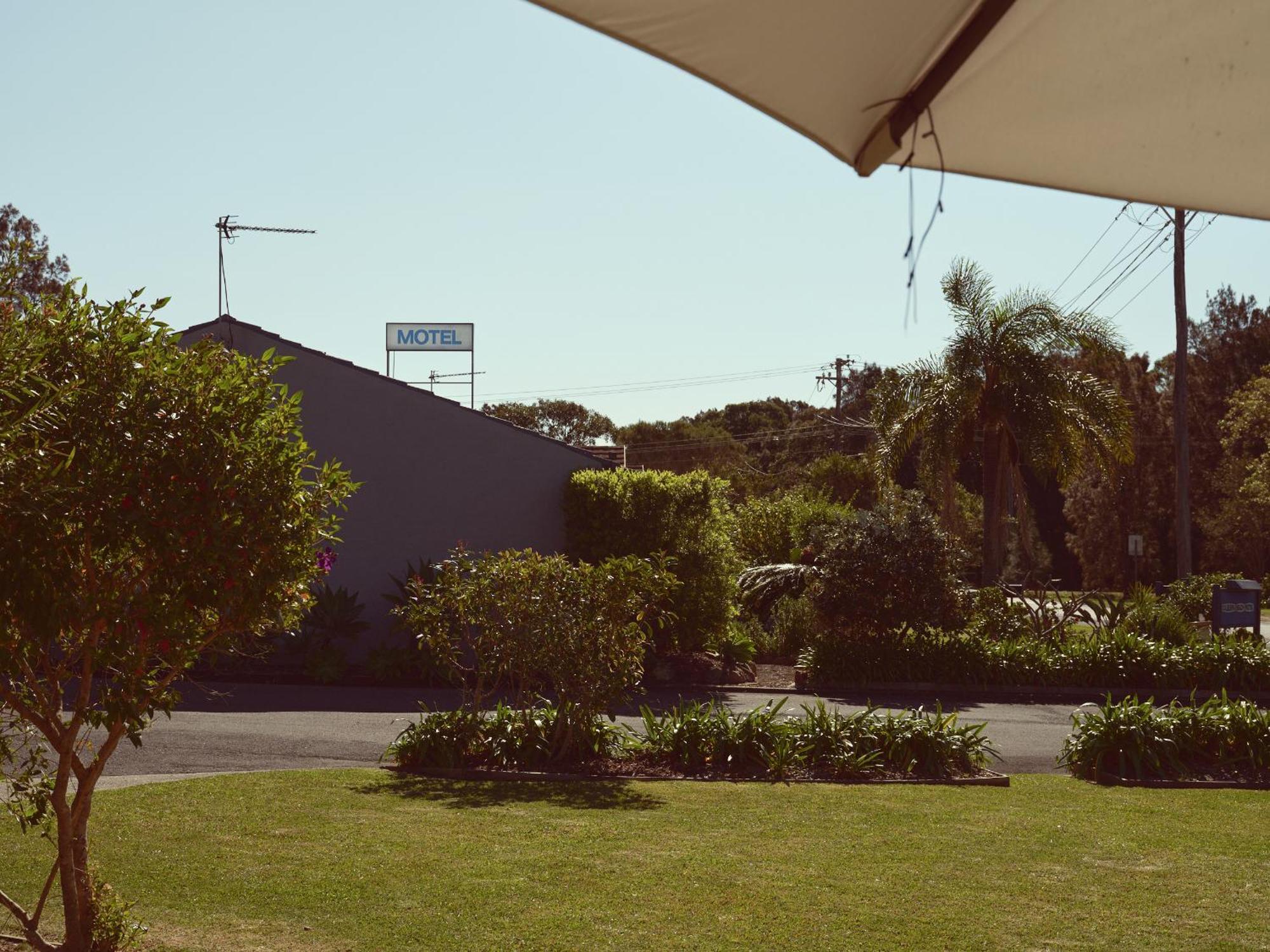 Family Room,1633022292:JPEG