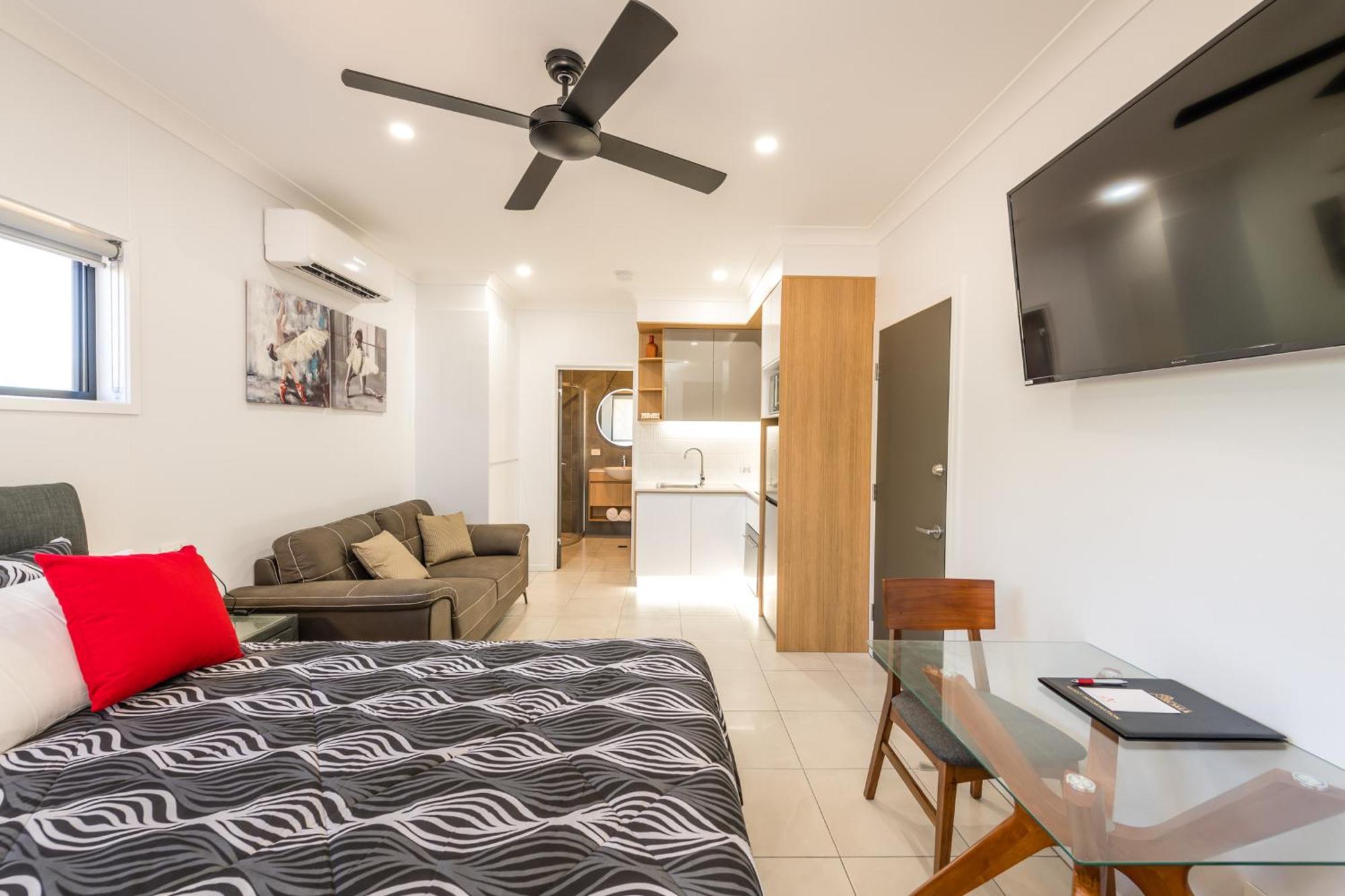 King Spa Studio - NOT Pet Friendly,1636015357:JPEG