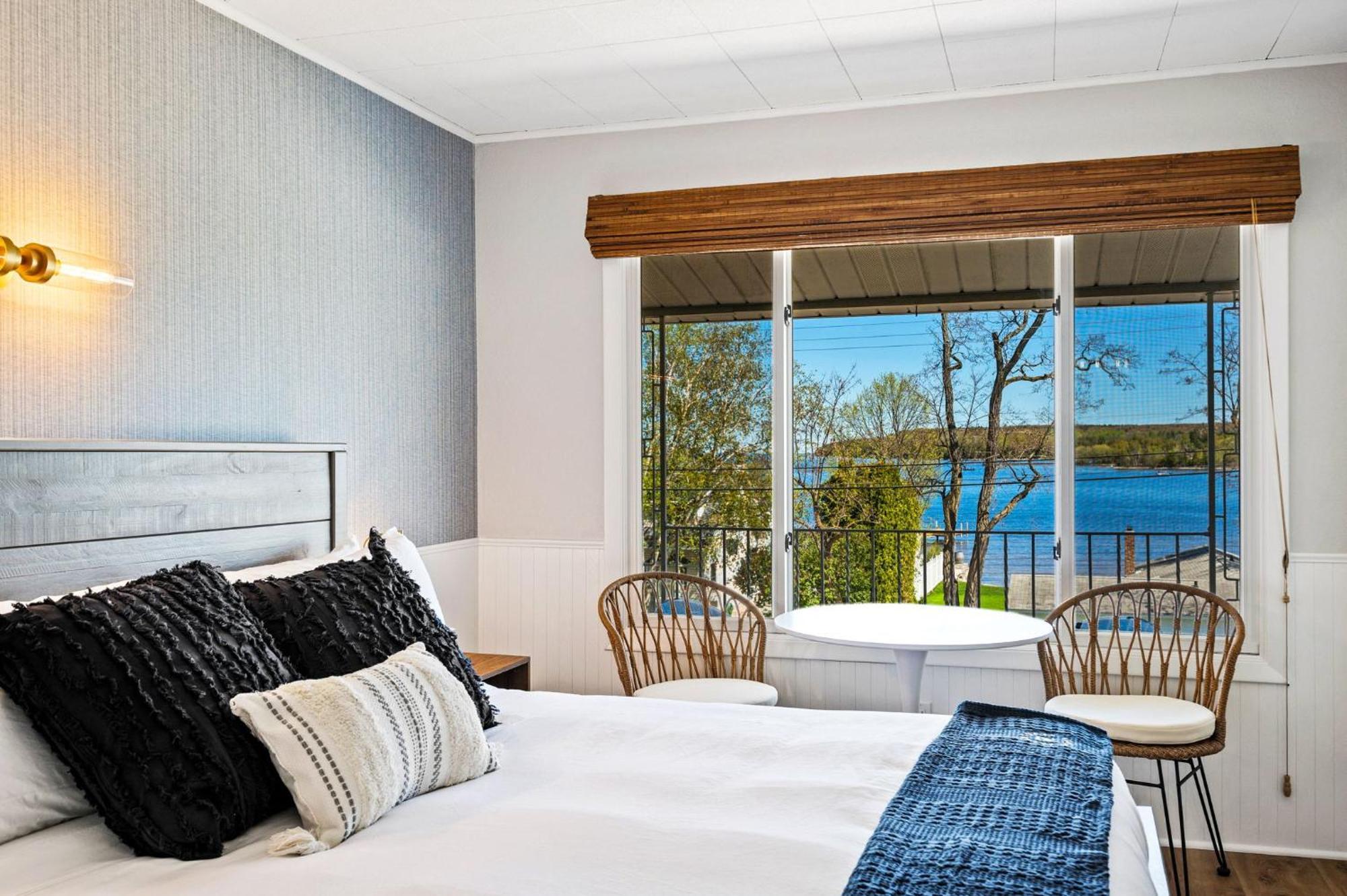 King Room with Lake View