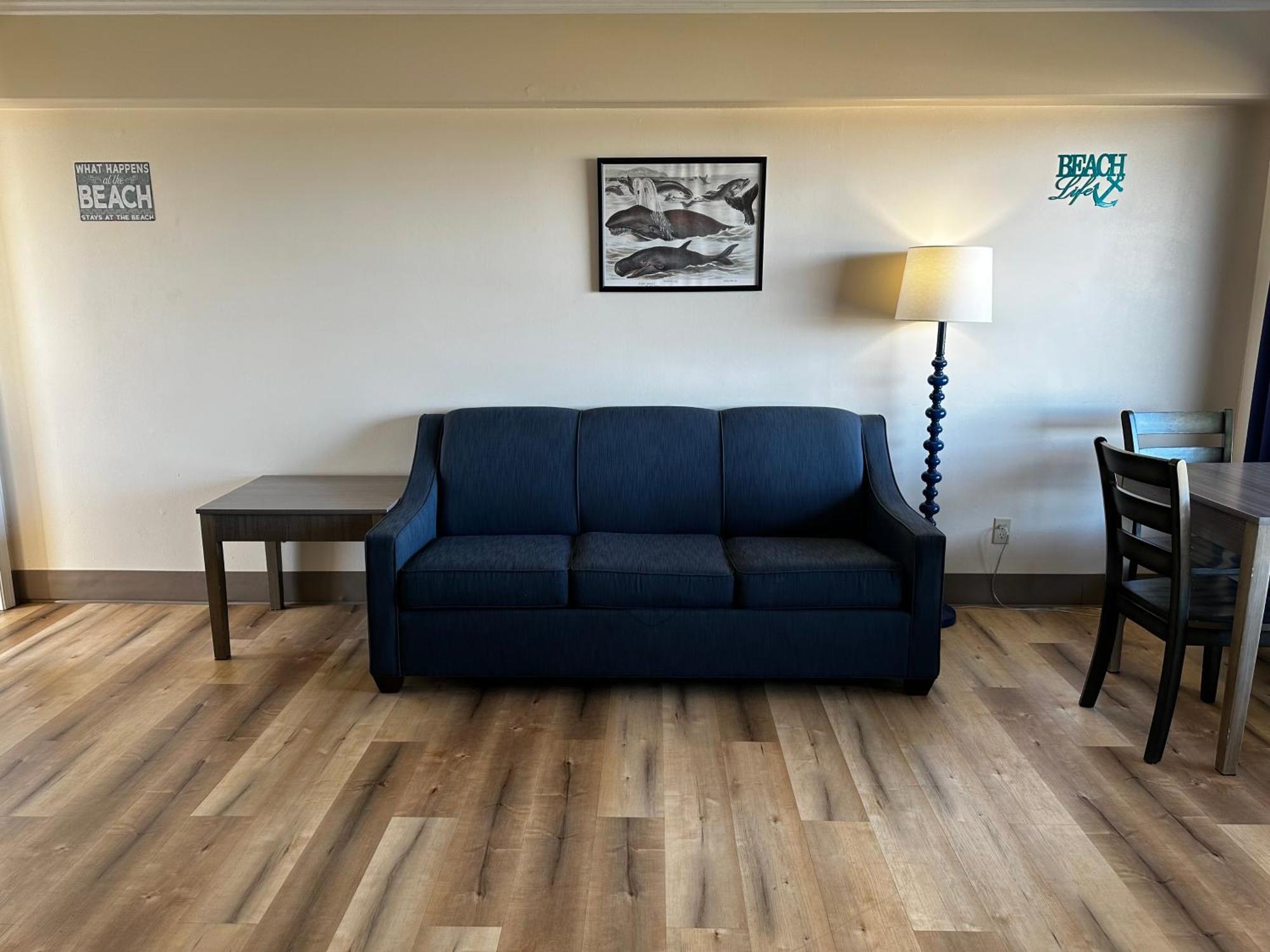 One Bedroom Suite w/Sleeper Sofa, Ocean View
