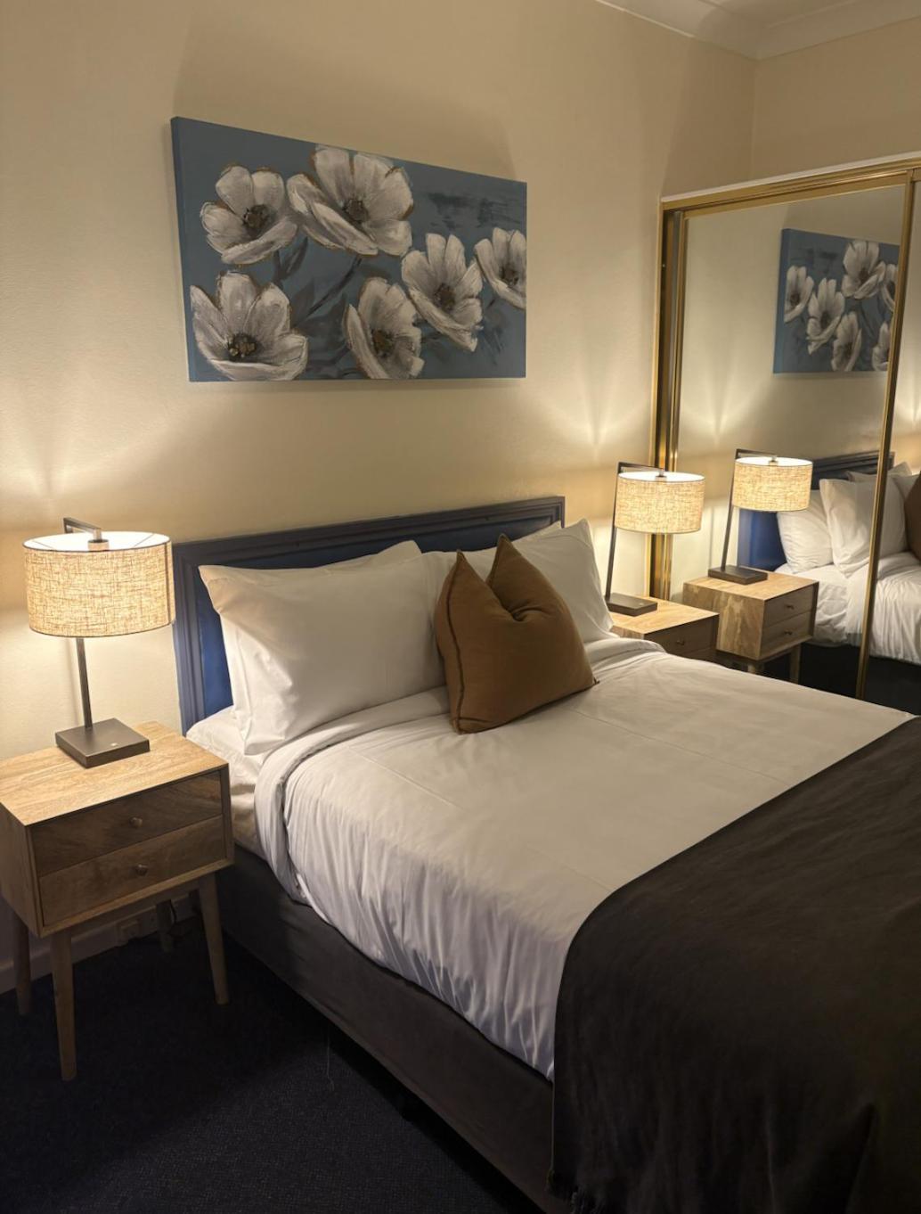 Double Room,1644462316:JPEG