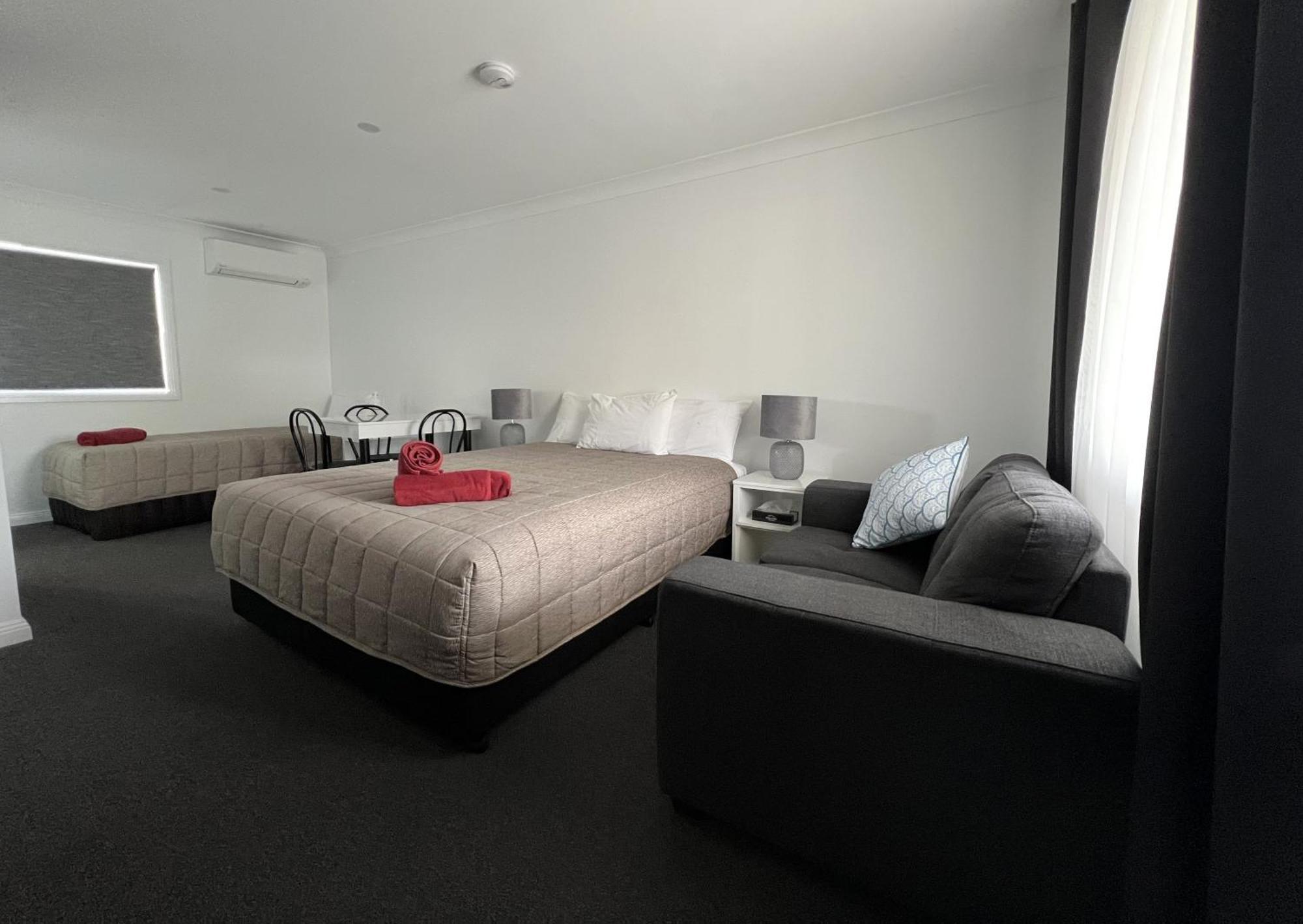 Deluxe Triple Room,1645133415:JPEG