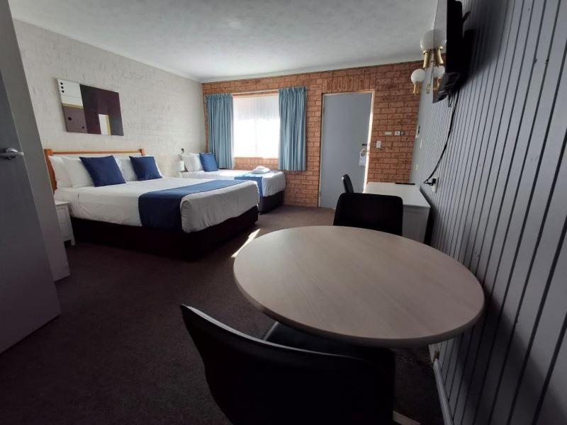 Deluxe Twin Room - Disability Access