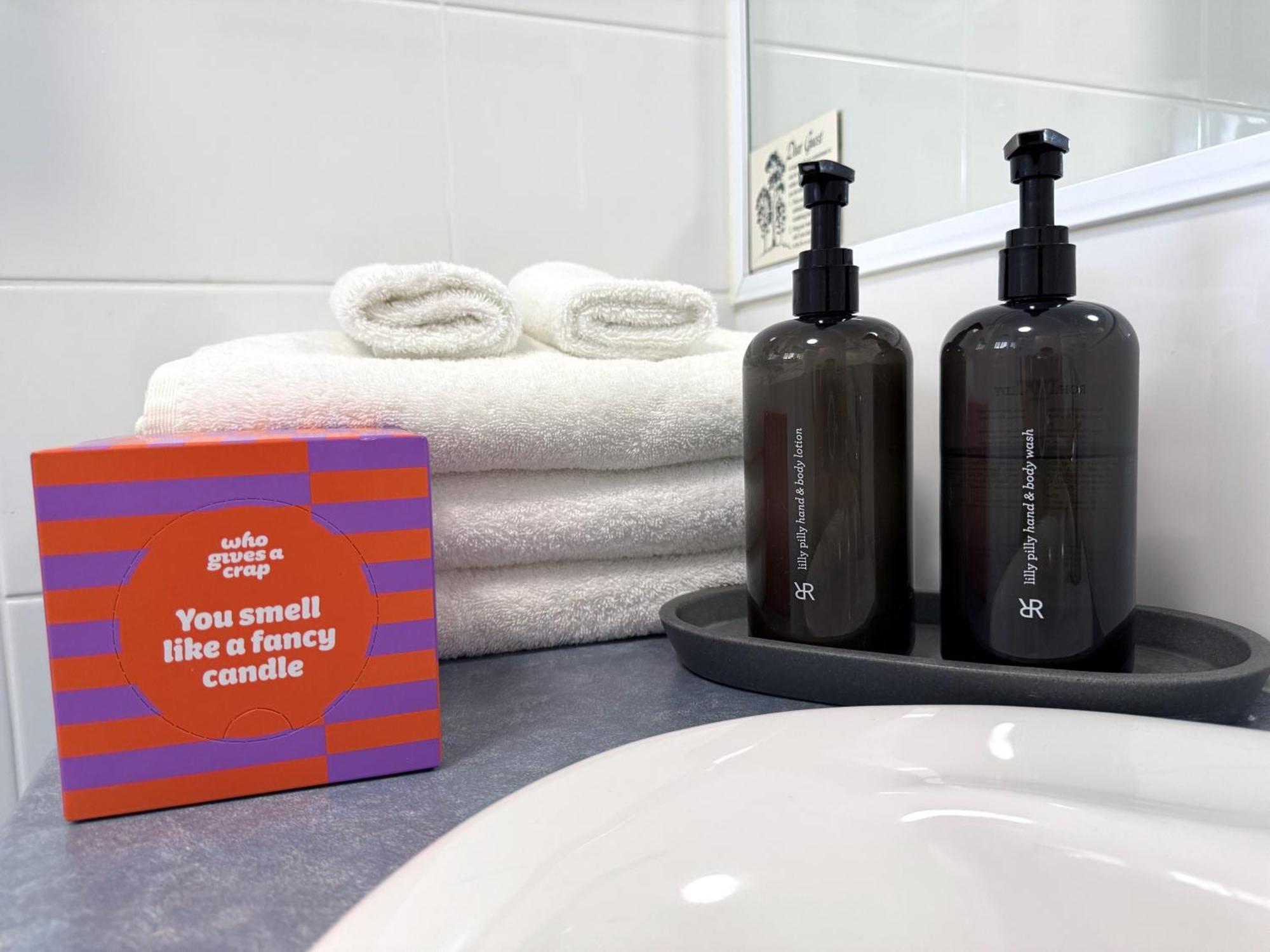 Family Room,1646903455:JPEG