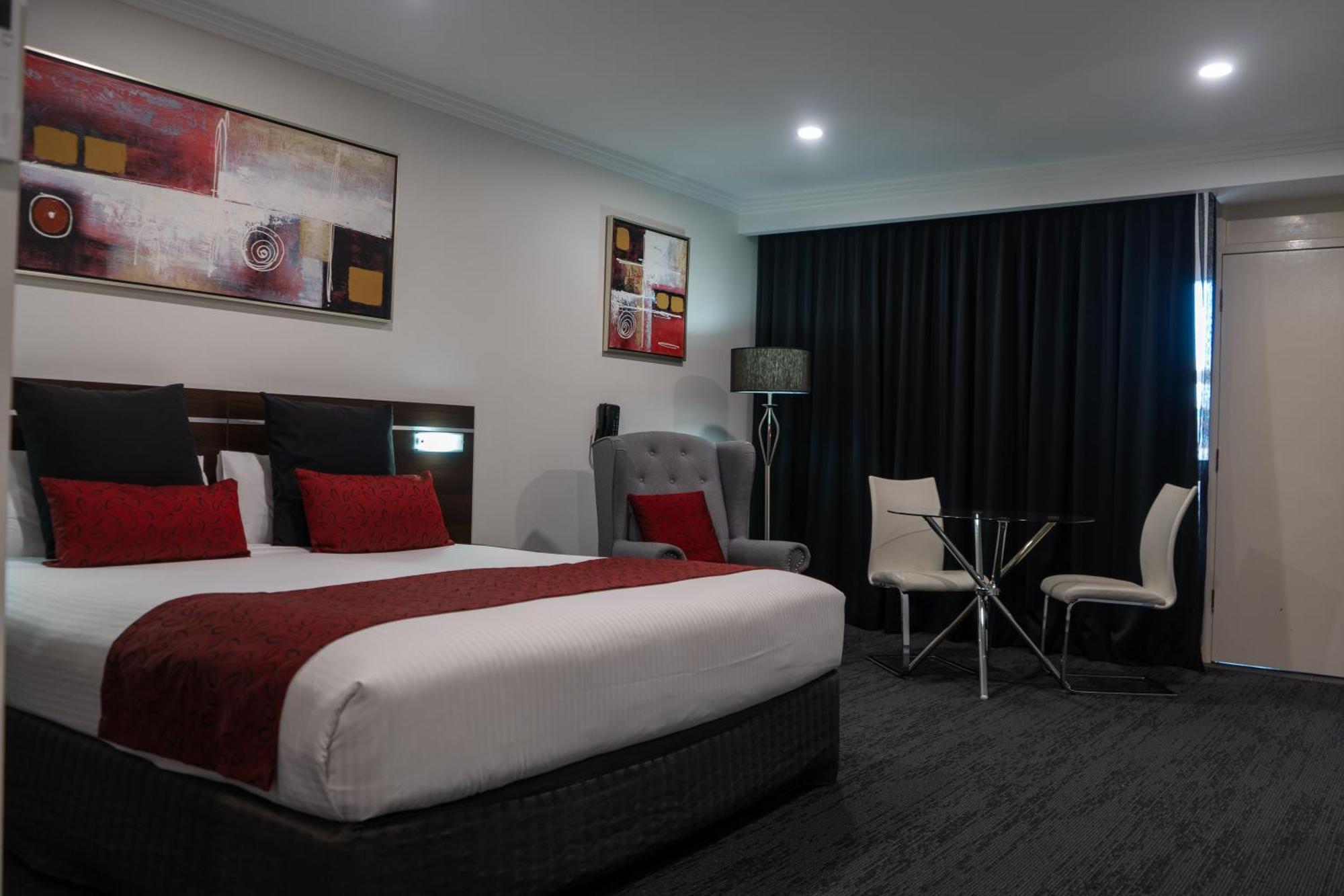 Deluxe King Room,1656185904:JPEG