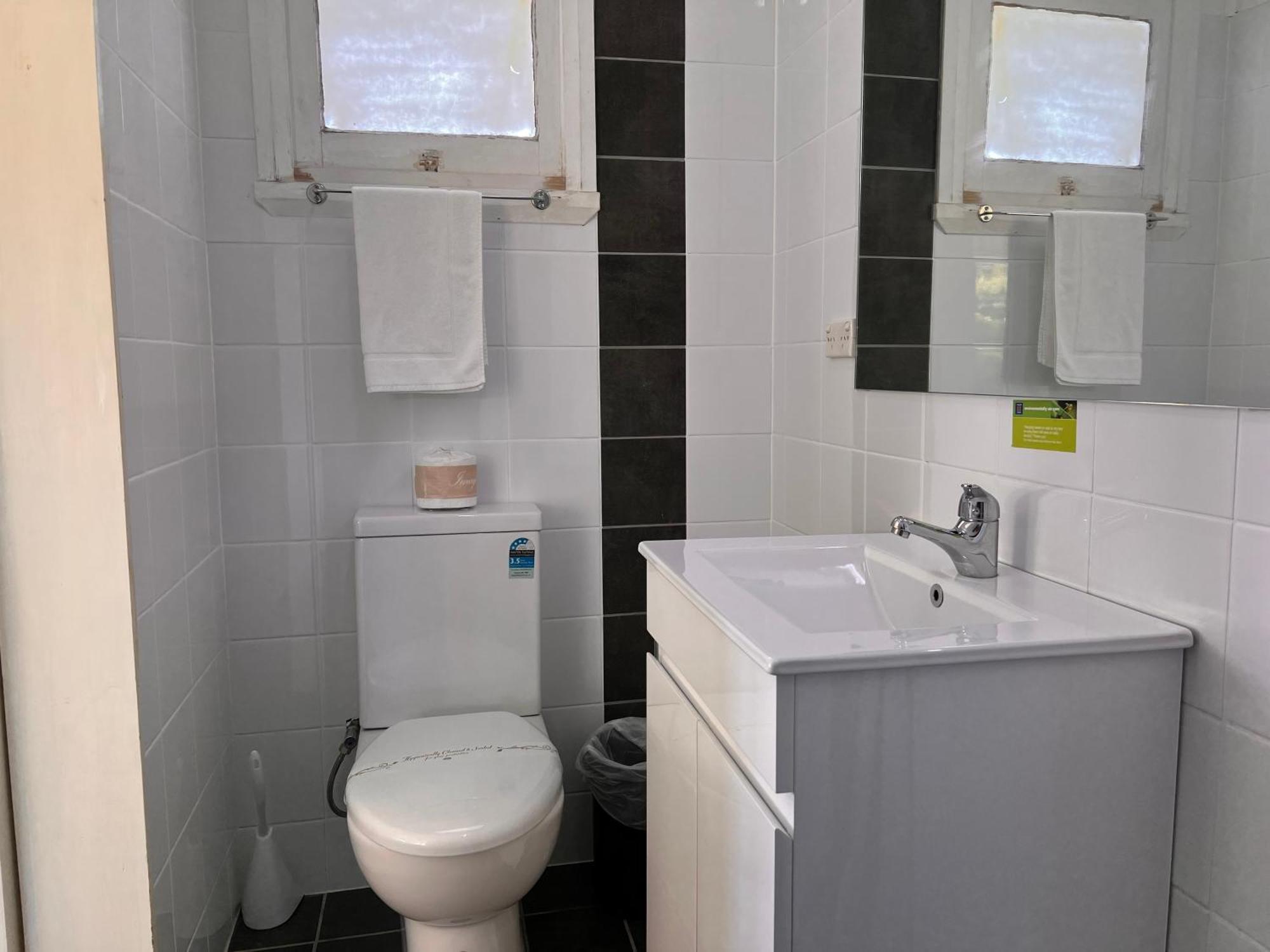 Standard Twin Room,1658758942:JPEG