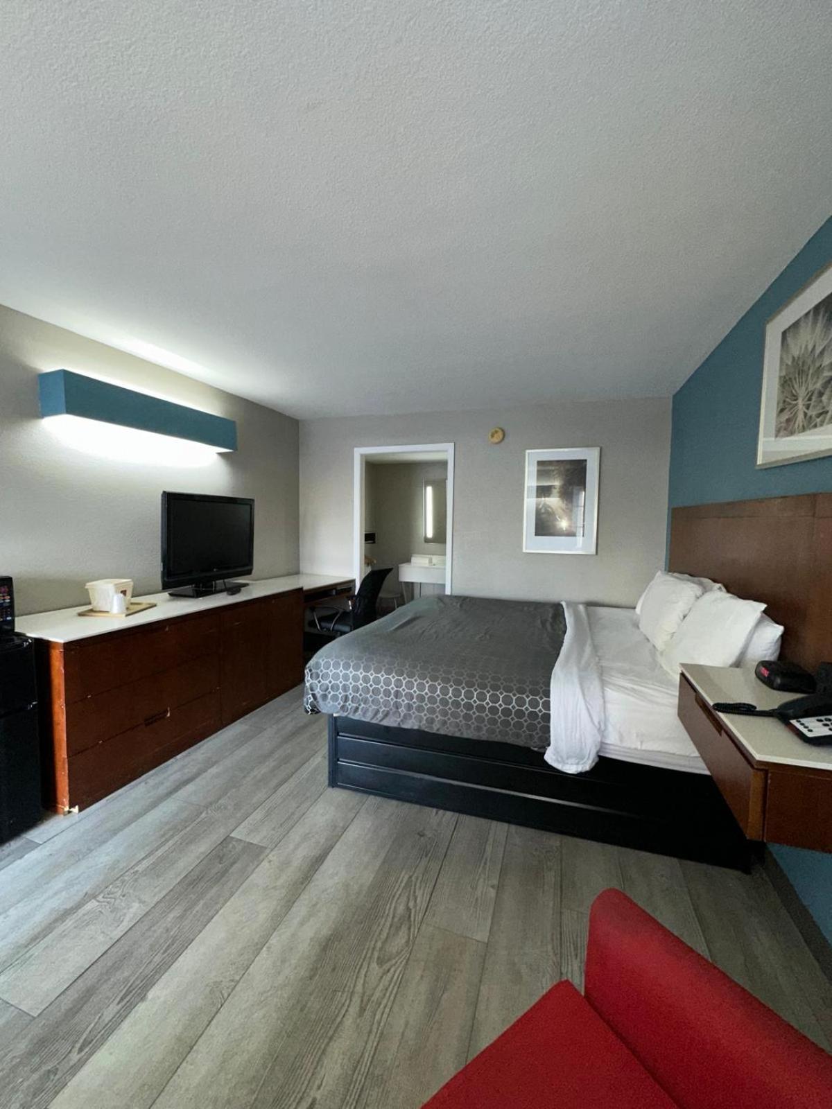 1 King Bed Accessible Non-Smoking