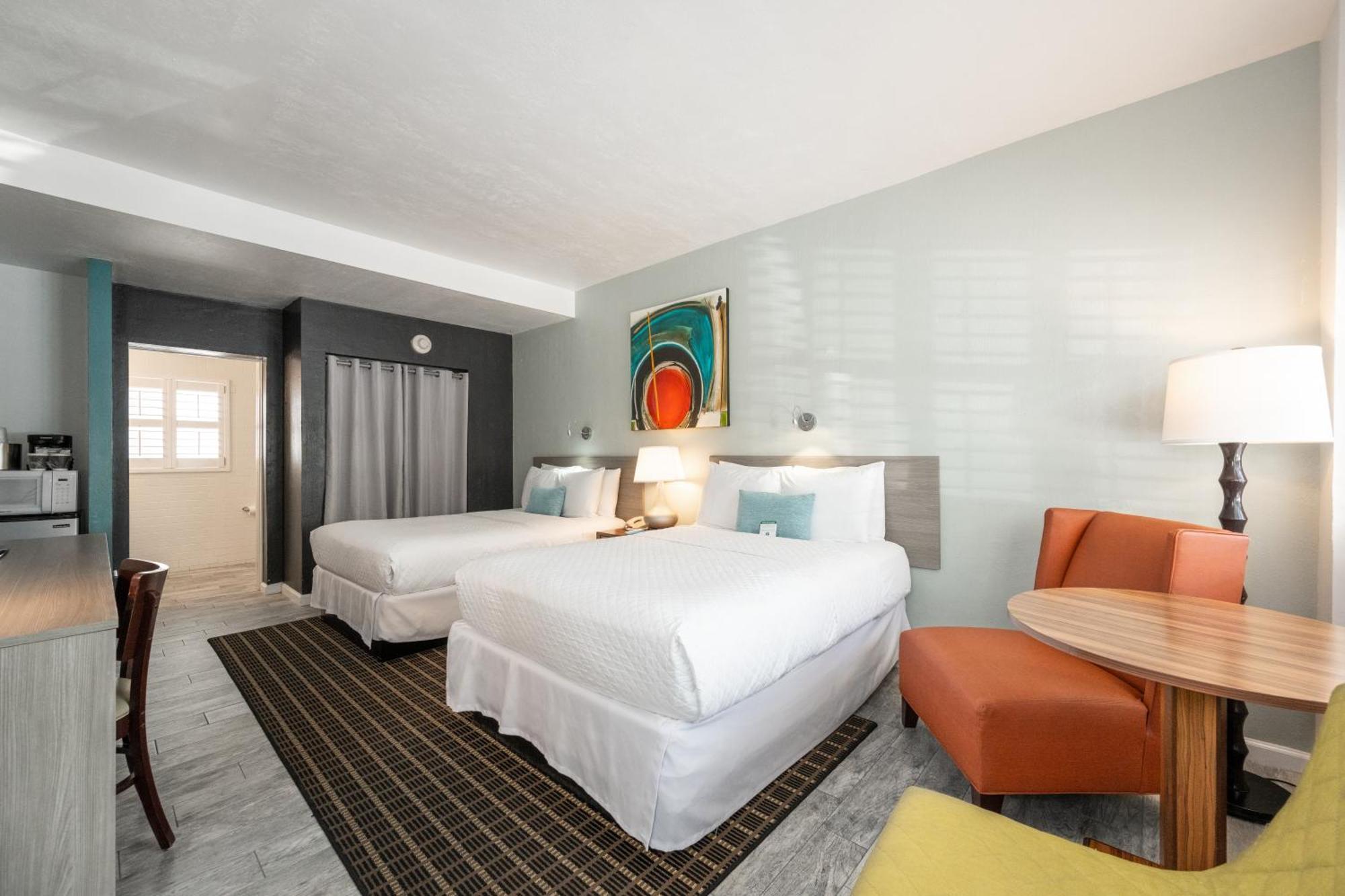 Zimmer mit 2 Queensize-Betten