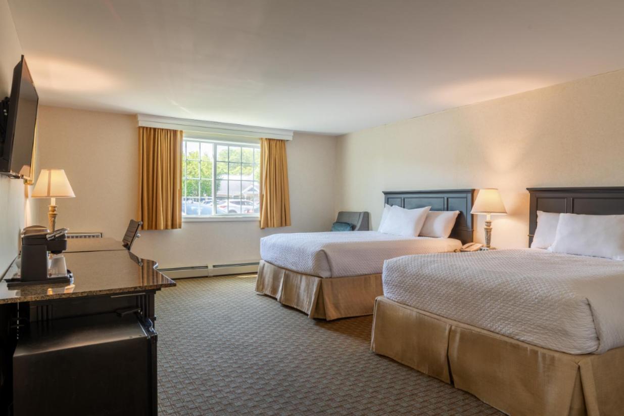 Queen Room with Two Queen Beds - Main Building,1689856996:JPEG