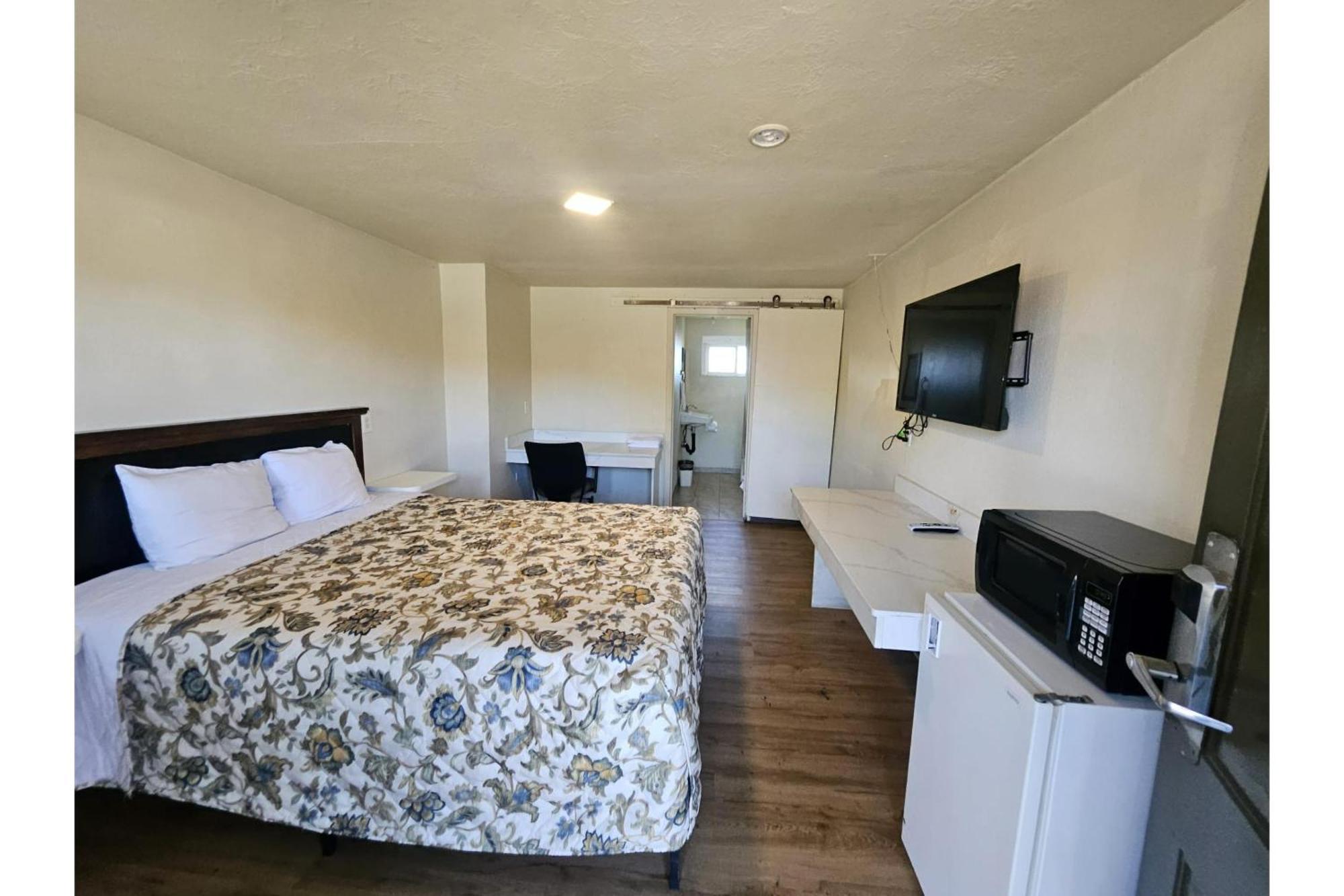 Queen Bed