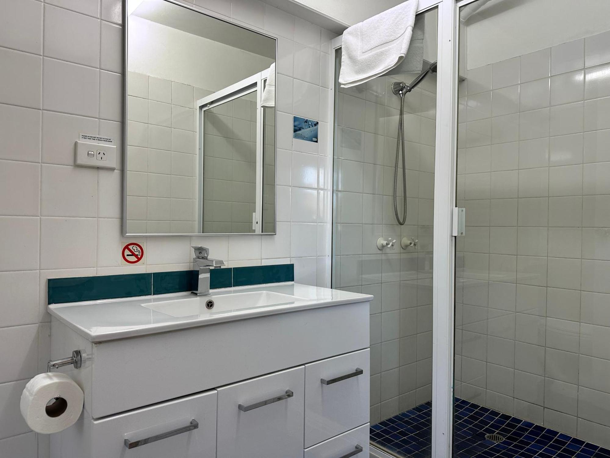 Standard Queen Room Pet Friendly,1746893839:JPEG