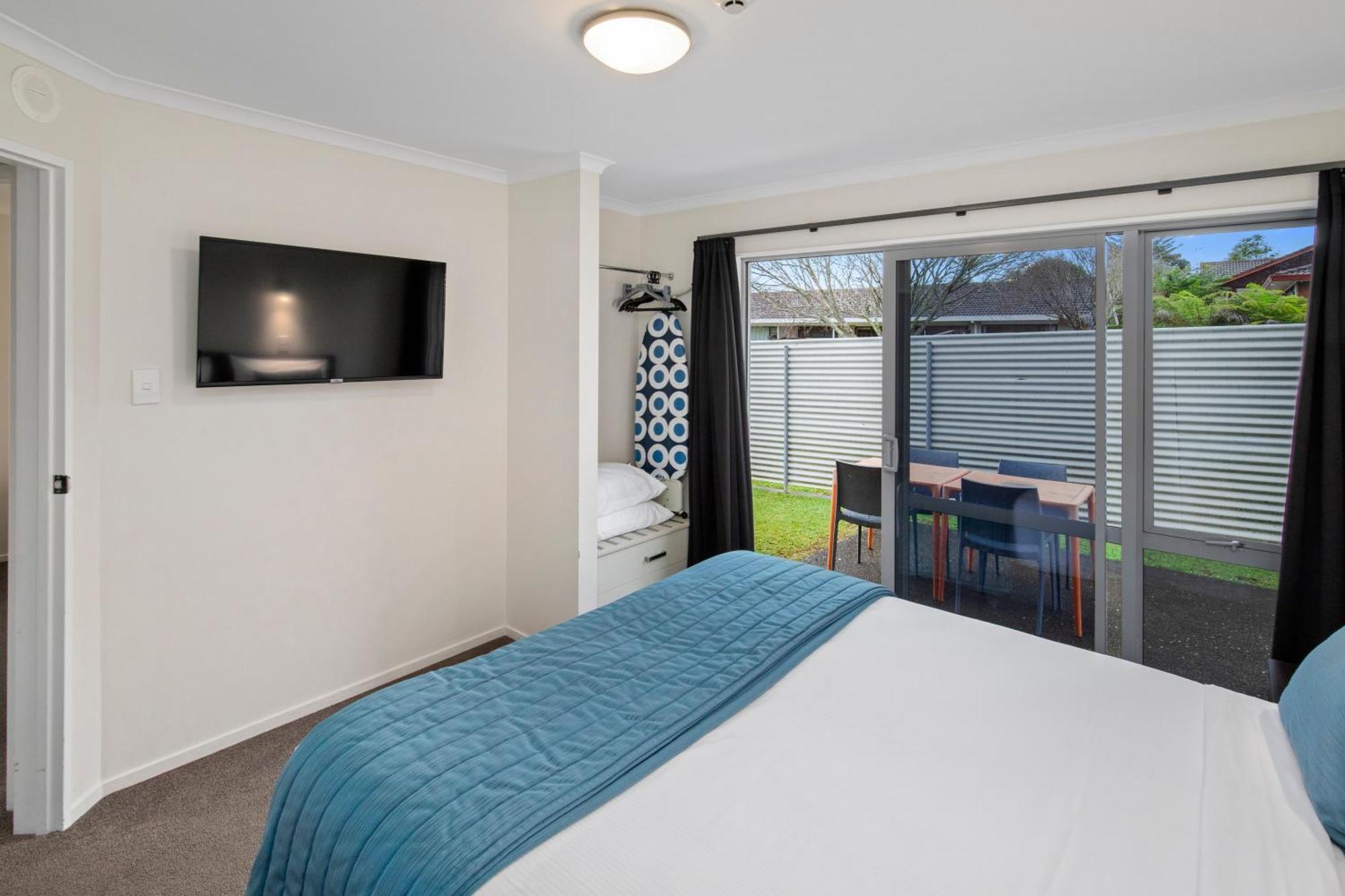 Two-Bedroom Apartment,1698962977:JPEG