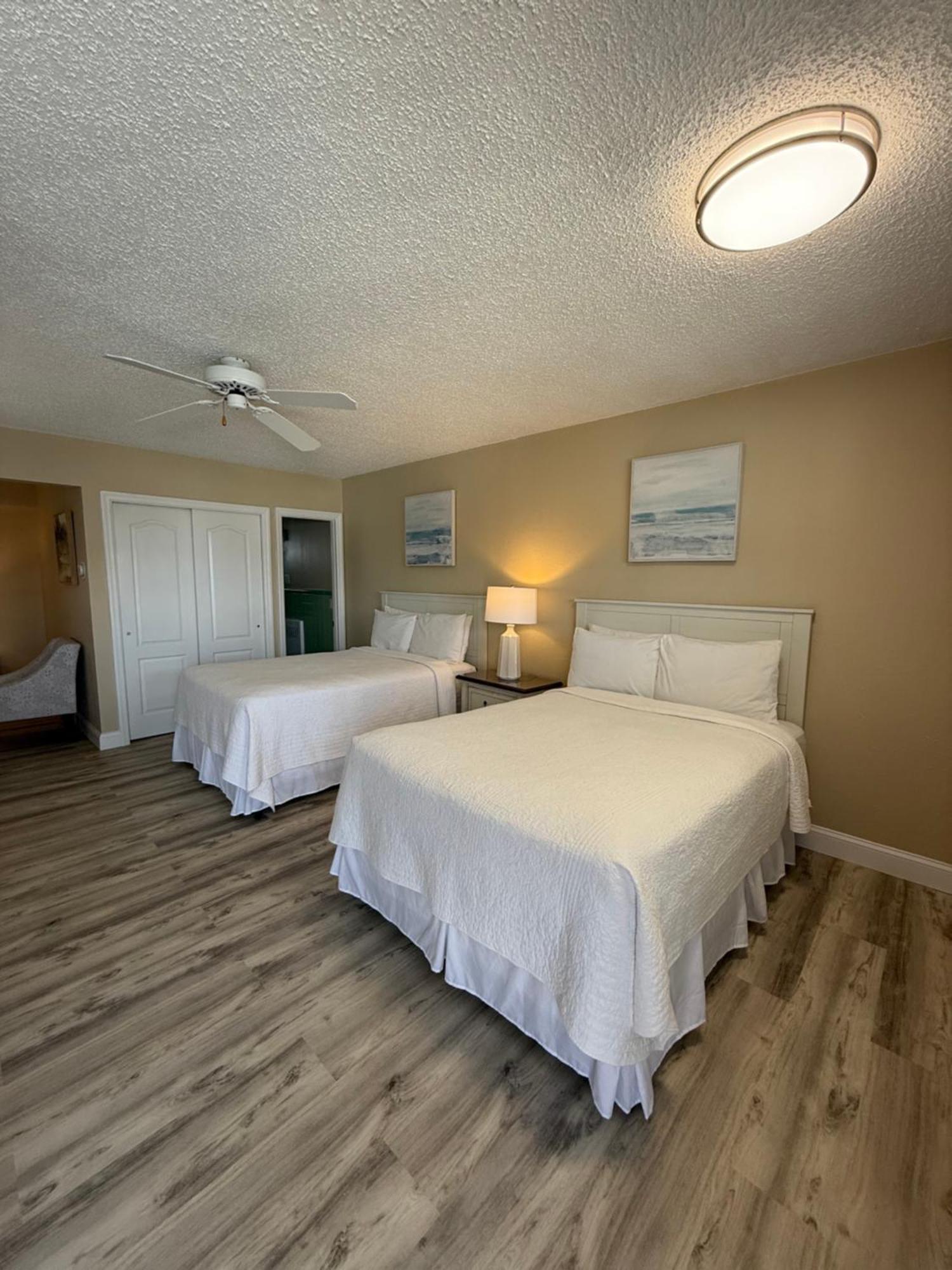 Standard Double Suite