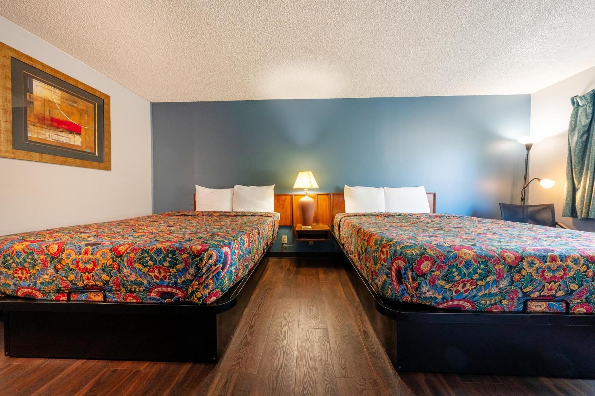 2 Queen Bed
