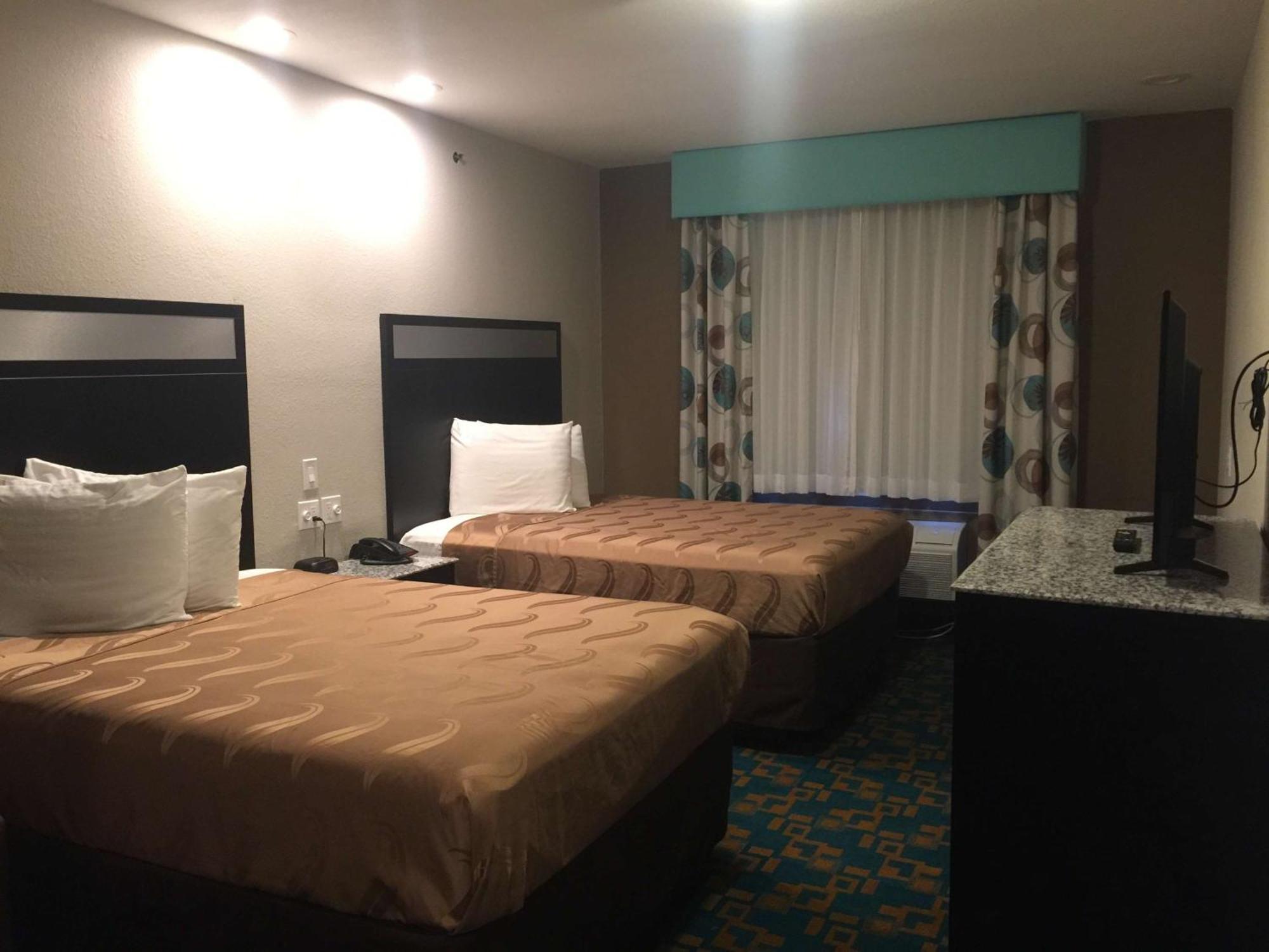 Queen Room with Two Queen Beds - Non-Smoking