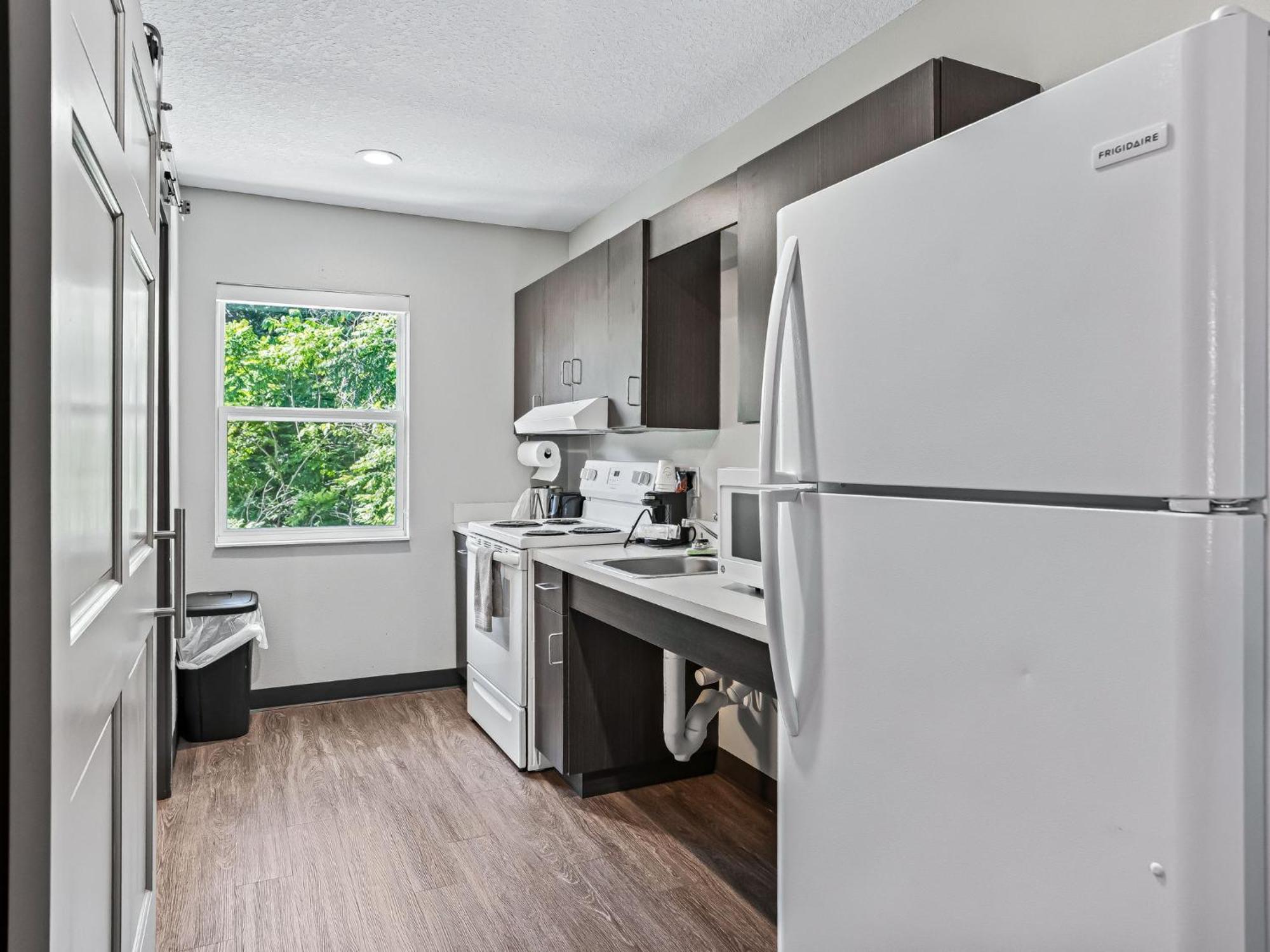 Suite with Two Queen Beds and Roll-in Shower - Mobility Accessible/Non-Smoking