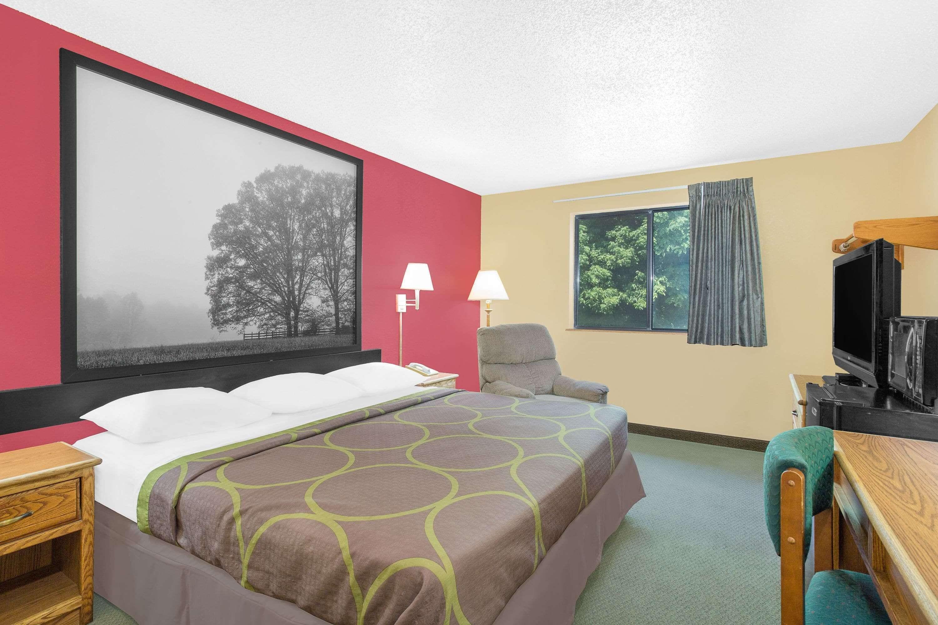 King Studio Suite - Non-Smoking