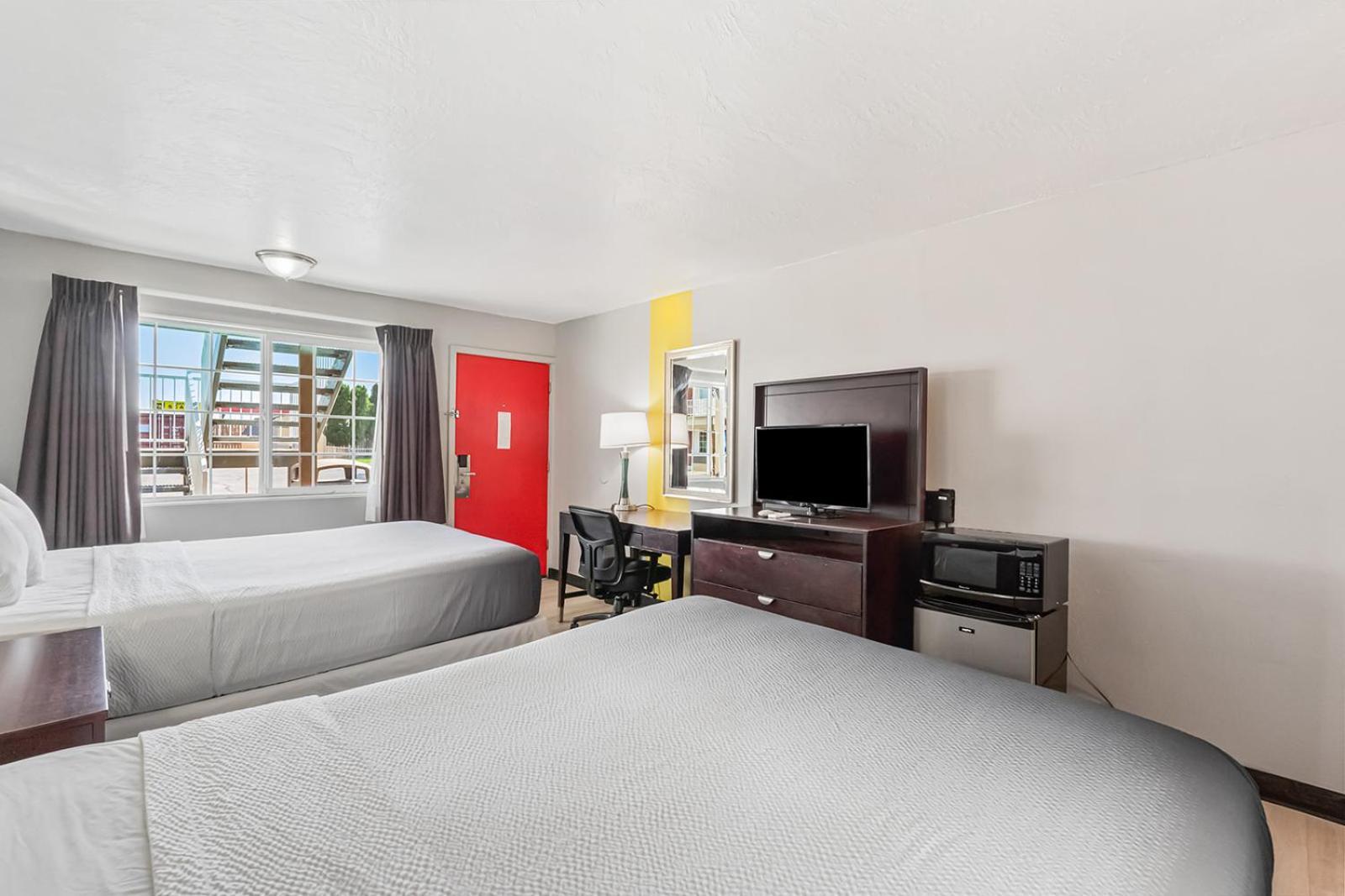 Queen Room with Two Queen Beds - Non-Smoking