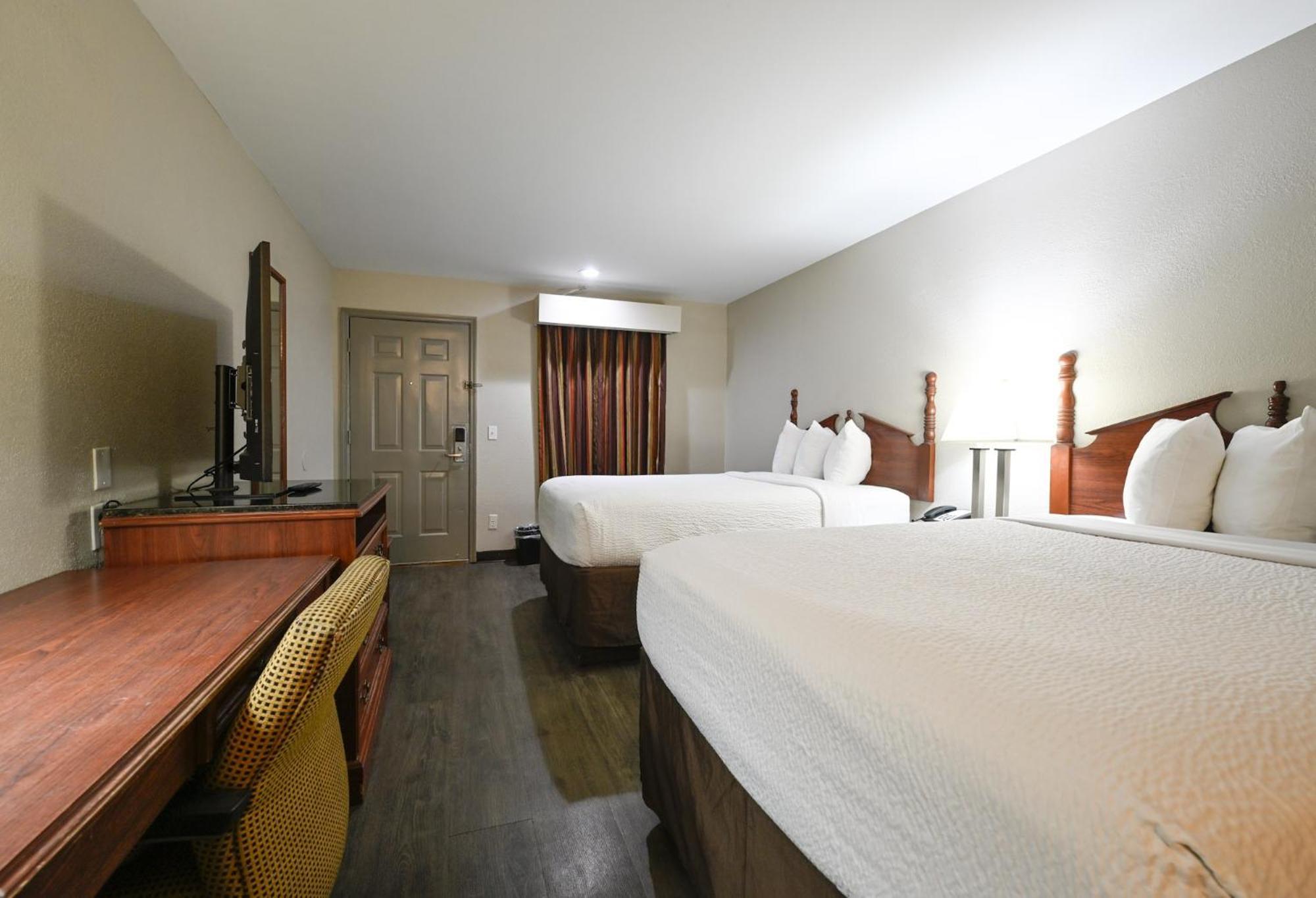 Double Room with Two Double Beds - Non-Smoking