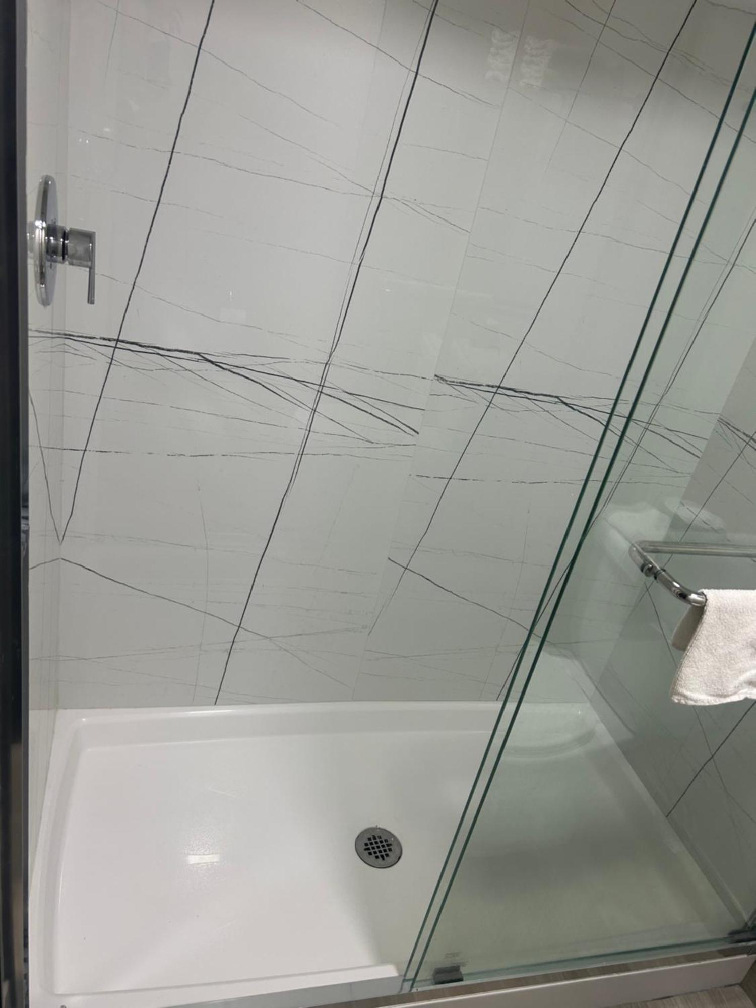 Deluxe King Room,1757570990:JPEG