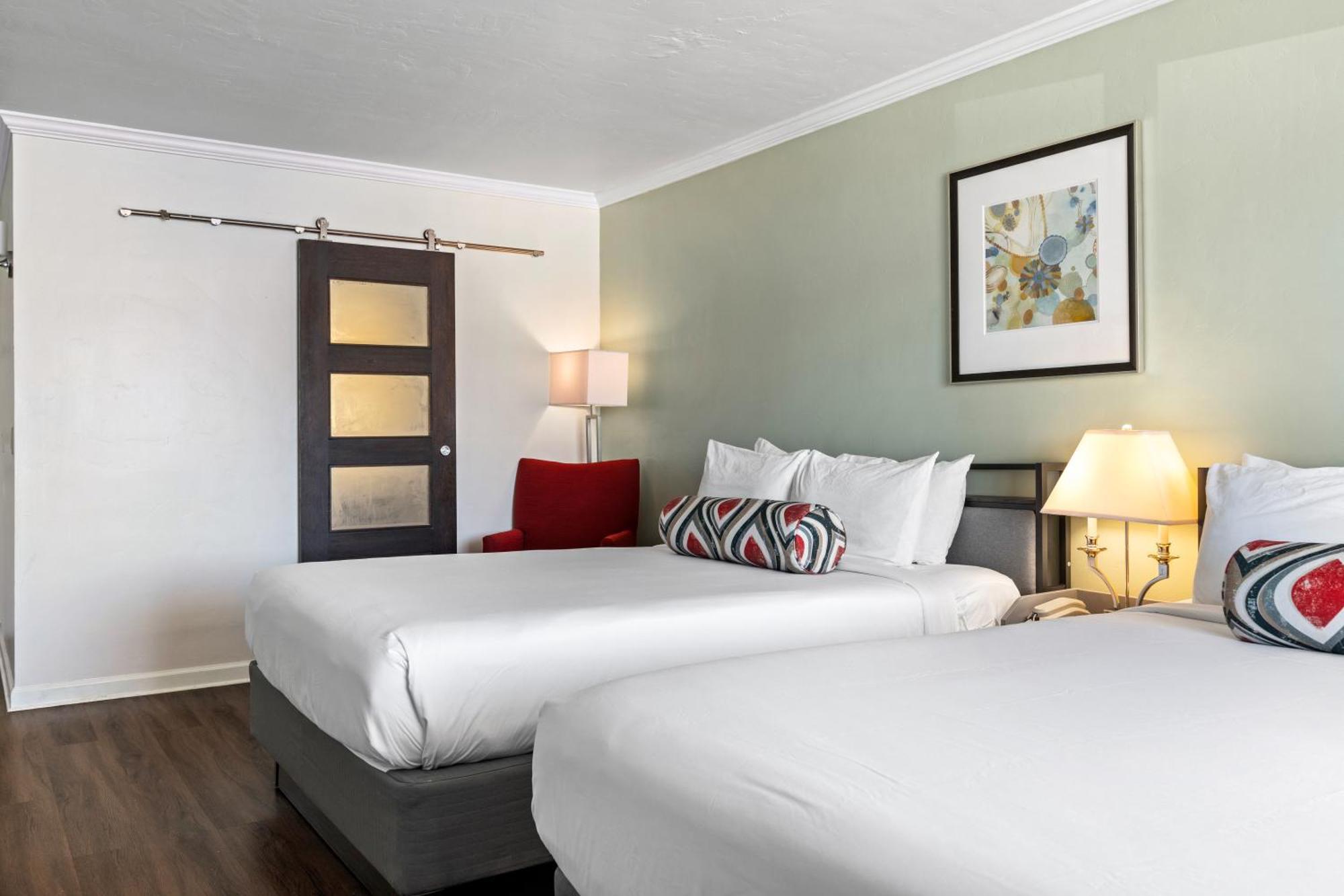 Superior Queen Room with Two Queen Beds and Marina View
