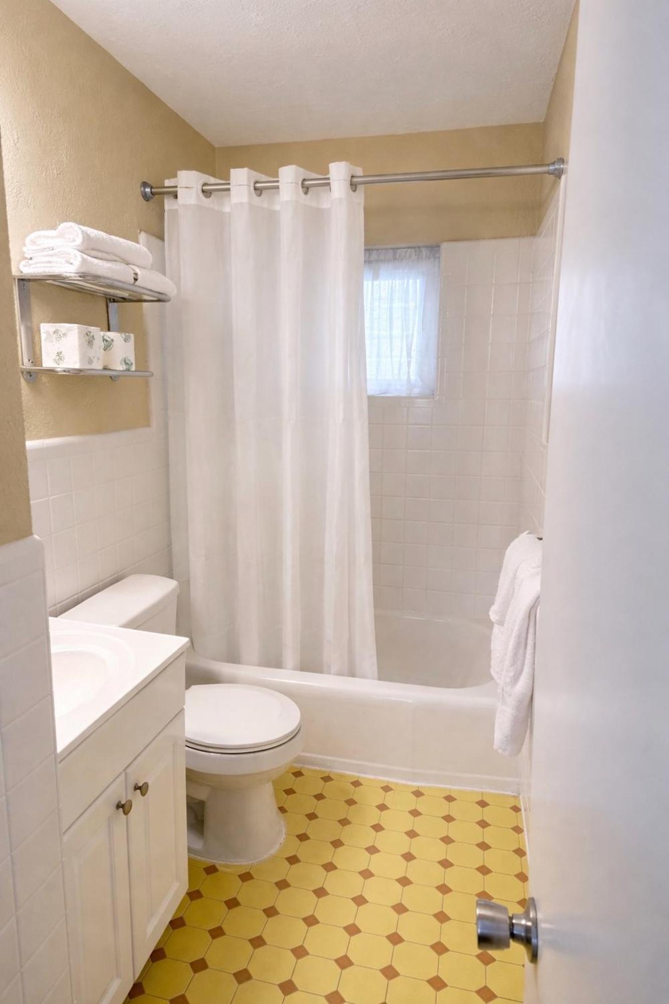 Double Room Unit D,1758416845:JPEG