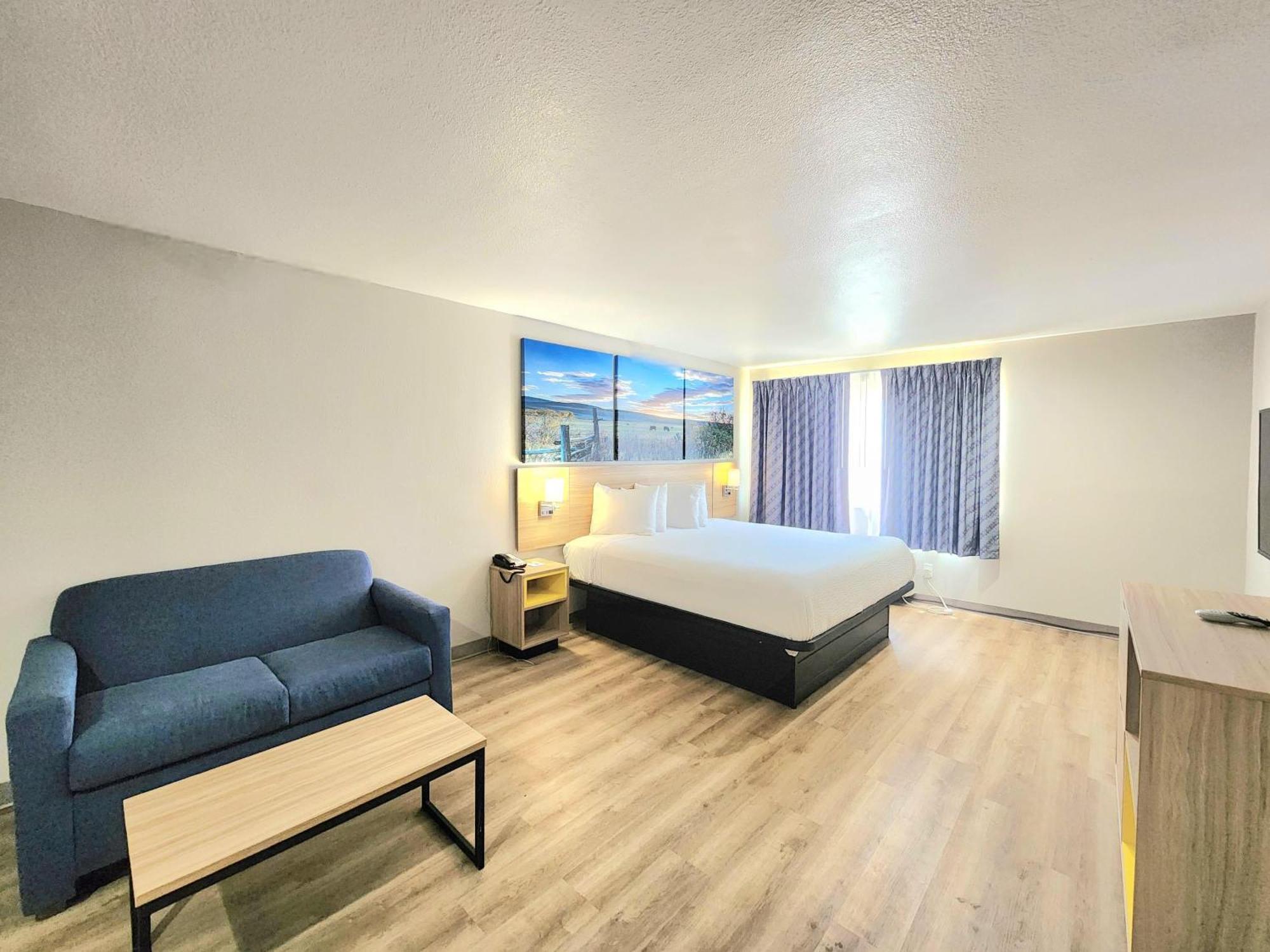 King Room - Non-Smoking