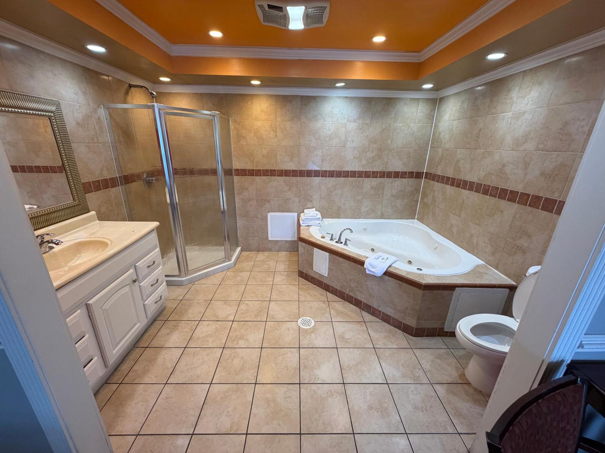 King Suite with Spa Bath